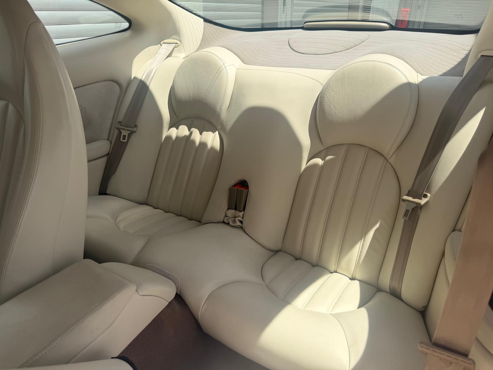 JAGUAR XK8-image-8