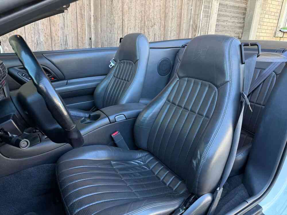 CHEVROLET Camaro RS-image-5