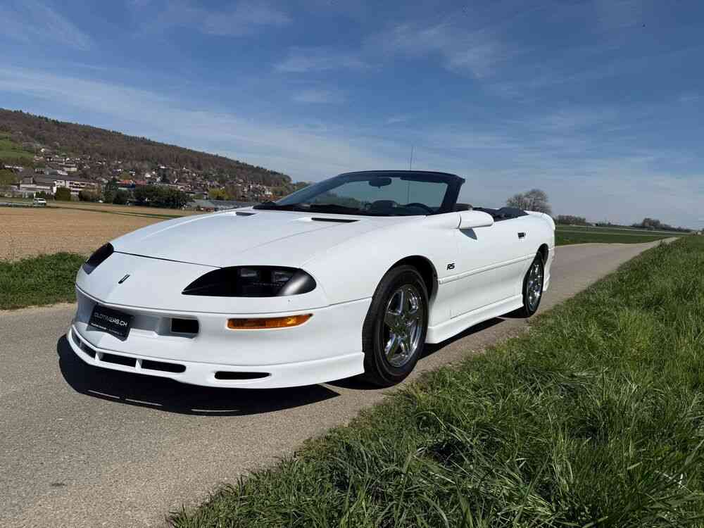 CHEVROLET Camaro RS-image-0