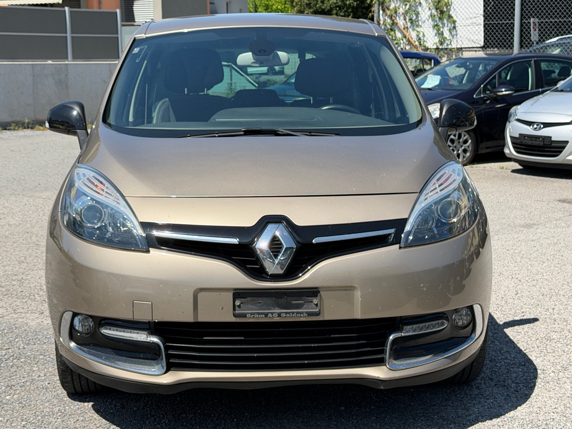 RENAULT Scénic 1.2 16V Turbo Bose Edition-image-0