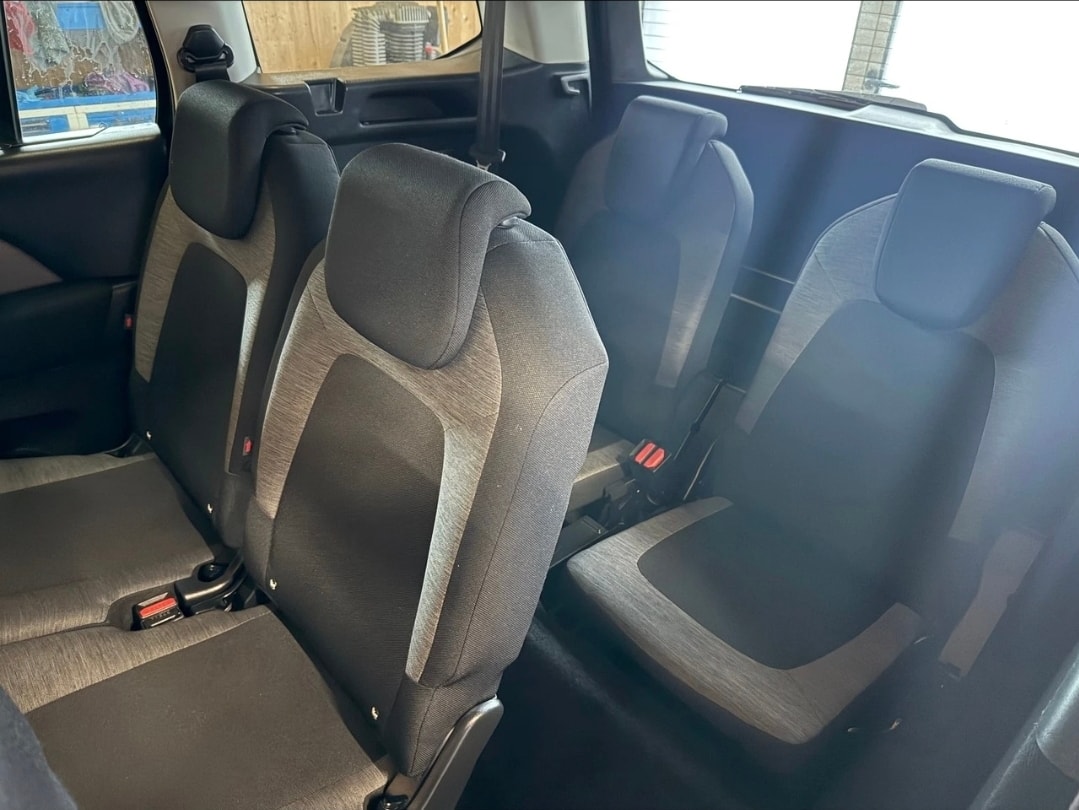 CITROEN Grand C4 Picasso 1.6 BlueHDi Feel Edition EAT6-image-8