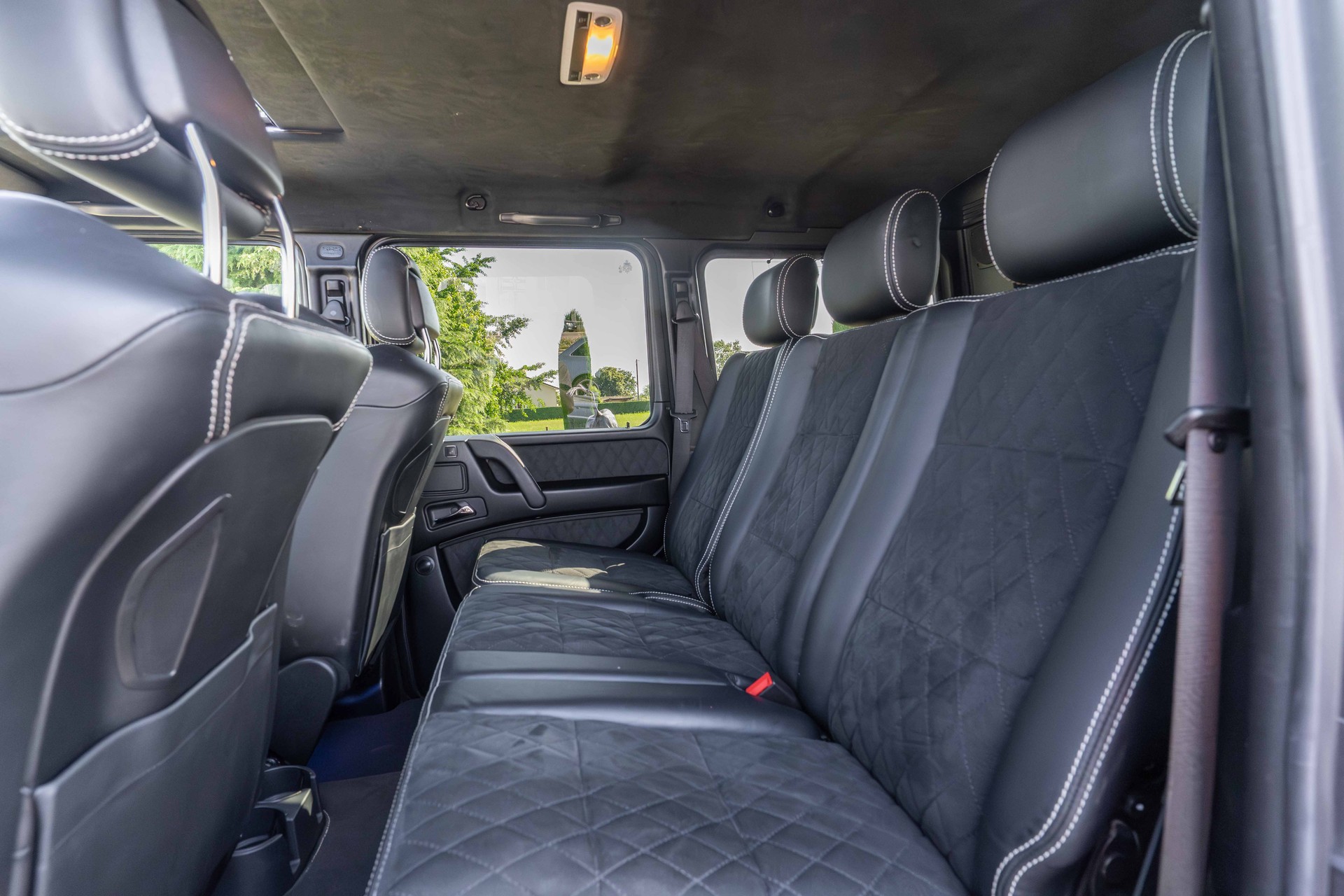 MERCEDES-BENZ G 500-image-9