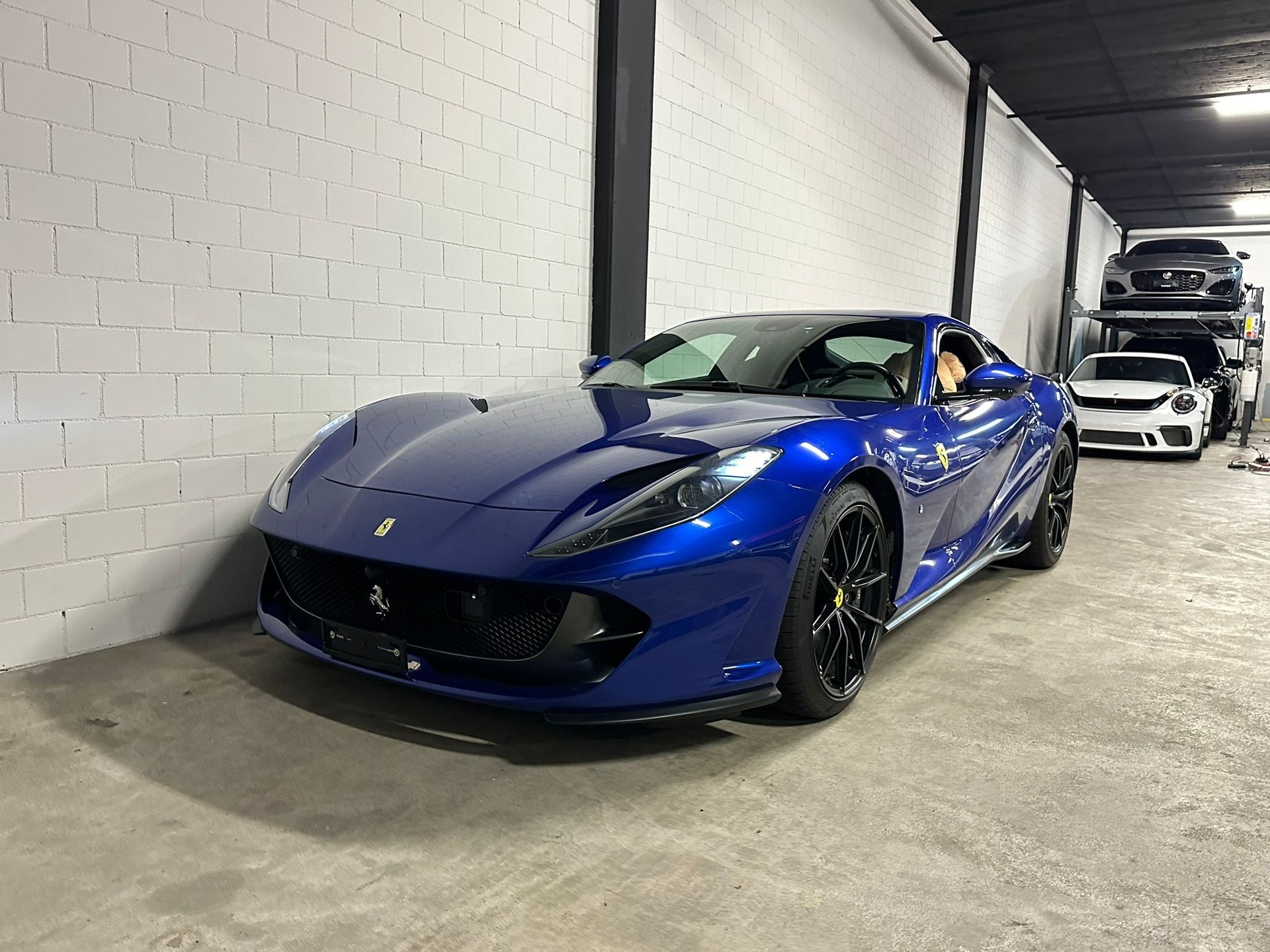 FERRARI 812 Superfast Einzelstück-image-1