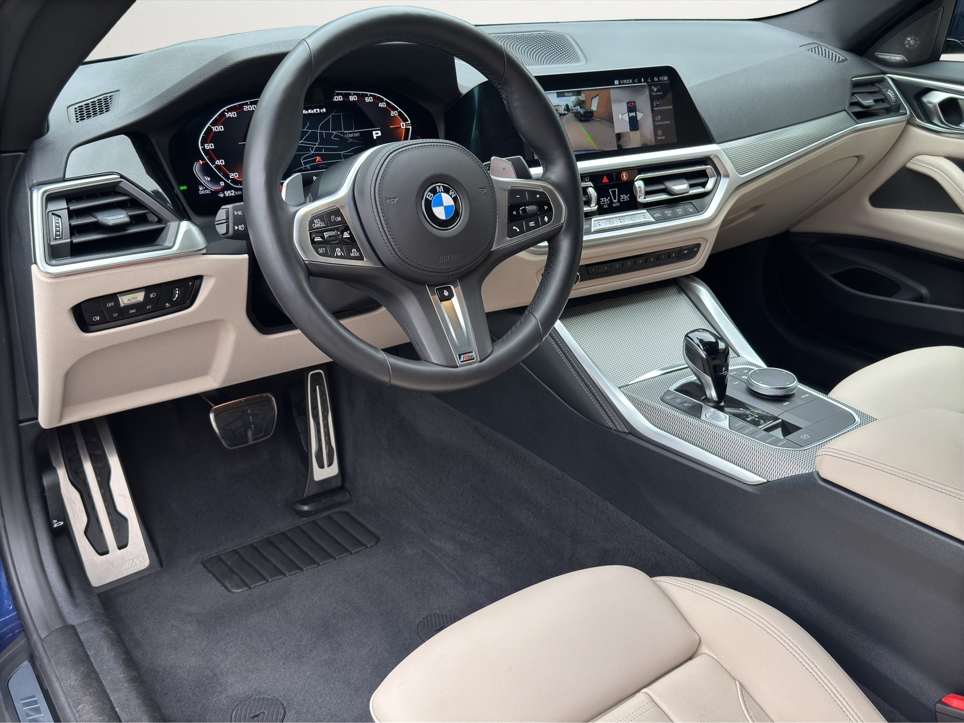 BMW M440d xDrive 48V Coupé (CH) INDIVIDUAL-image-9