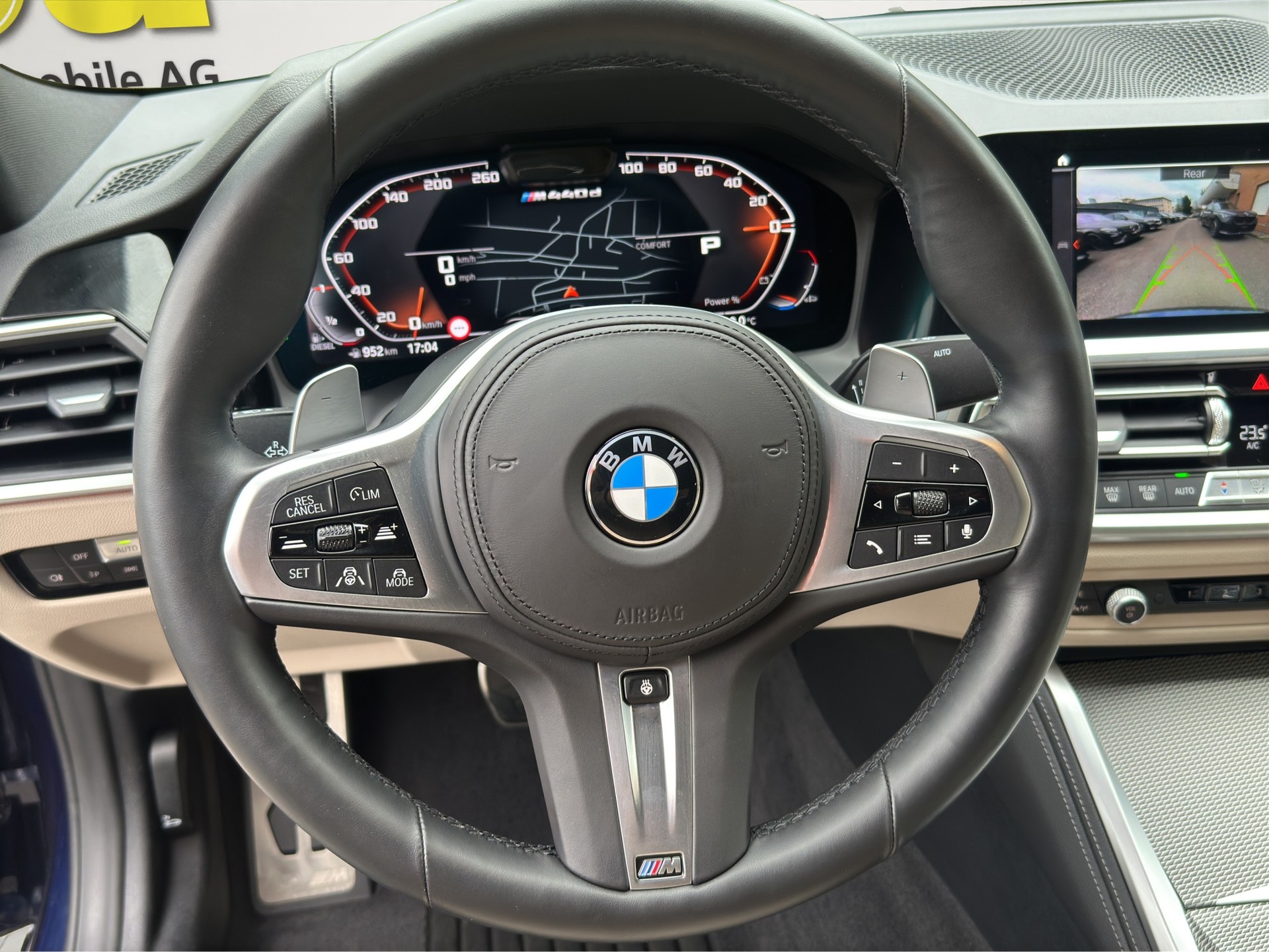 BMW M440d xDrive 48V Coupé (CH) INDIVIDUAL-image-14