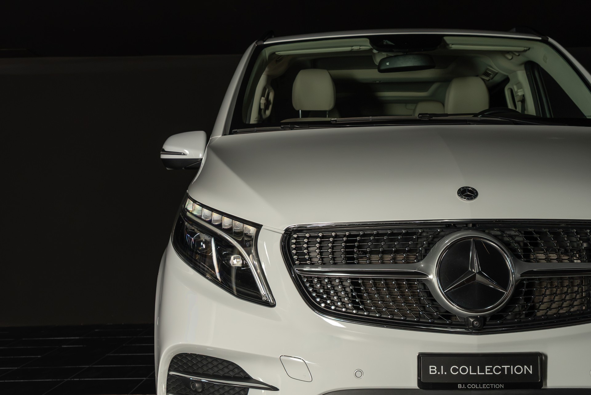 MERCEDES-BENZ V 300 d lang Avantgarde 4Matic 9G-Tronic-showroom-element-3