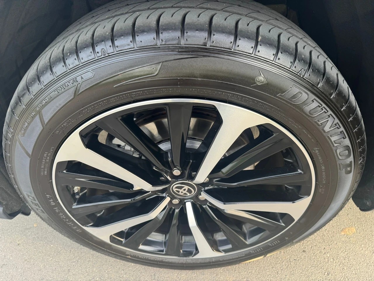 TOYOTA Highlander 2.5 HSD Premium e-CVT mit Anhängerkupplung-image-5