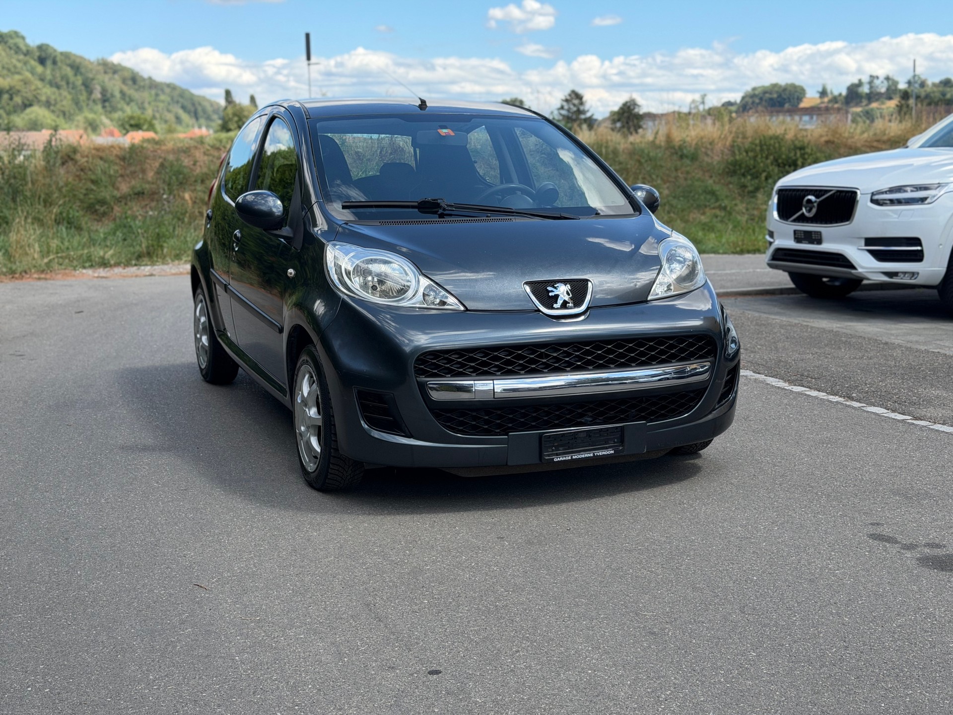 PEUGEOT 107 1.0 Black&Silver BMP5-showroom-element-2
