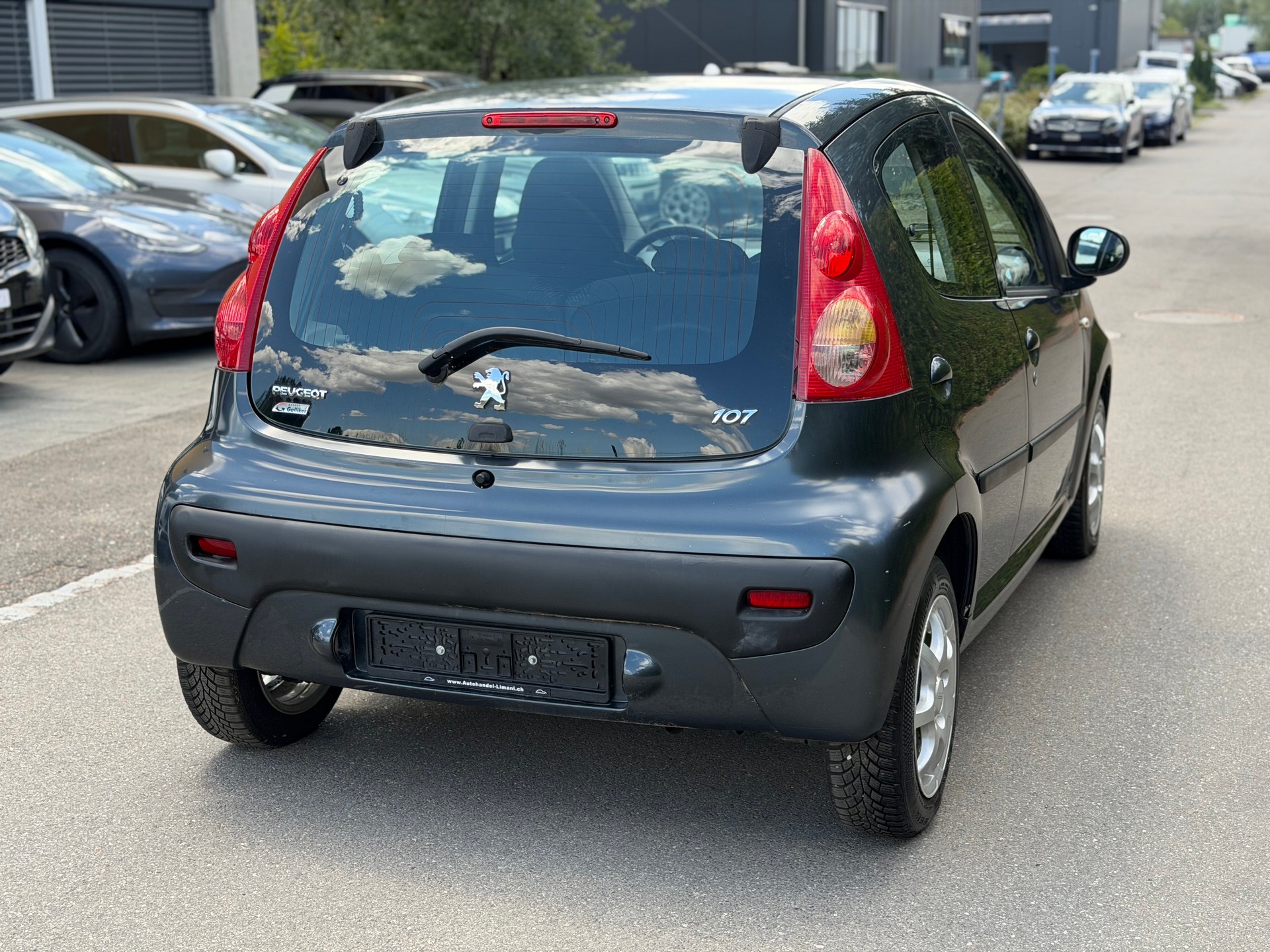PEUGEOT 107 1.0 Black&Silver BMP5-image-4