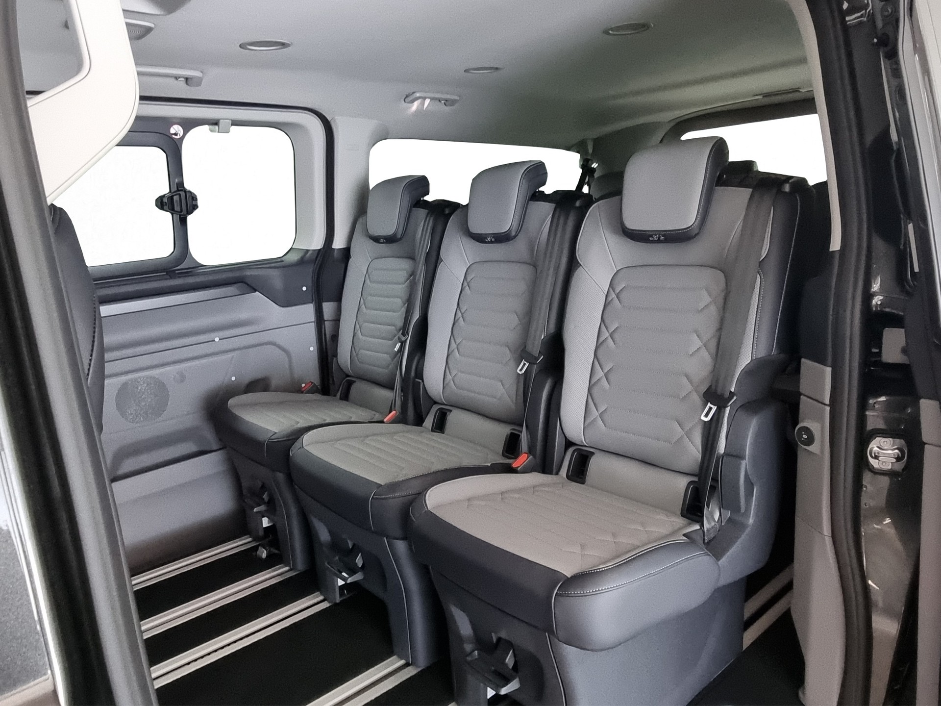 FORD Tourneo Custom Titanium X L2H1 8-Plätzer-image-6