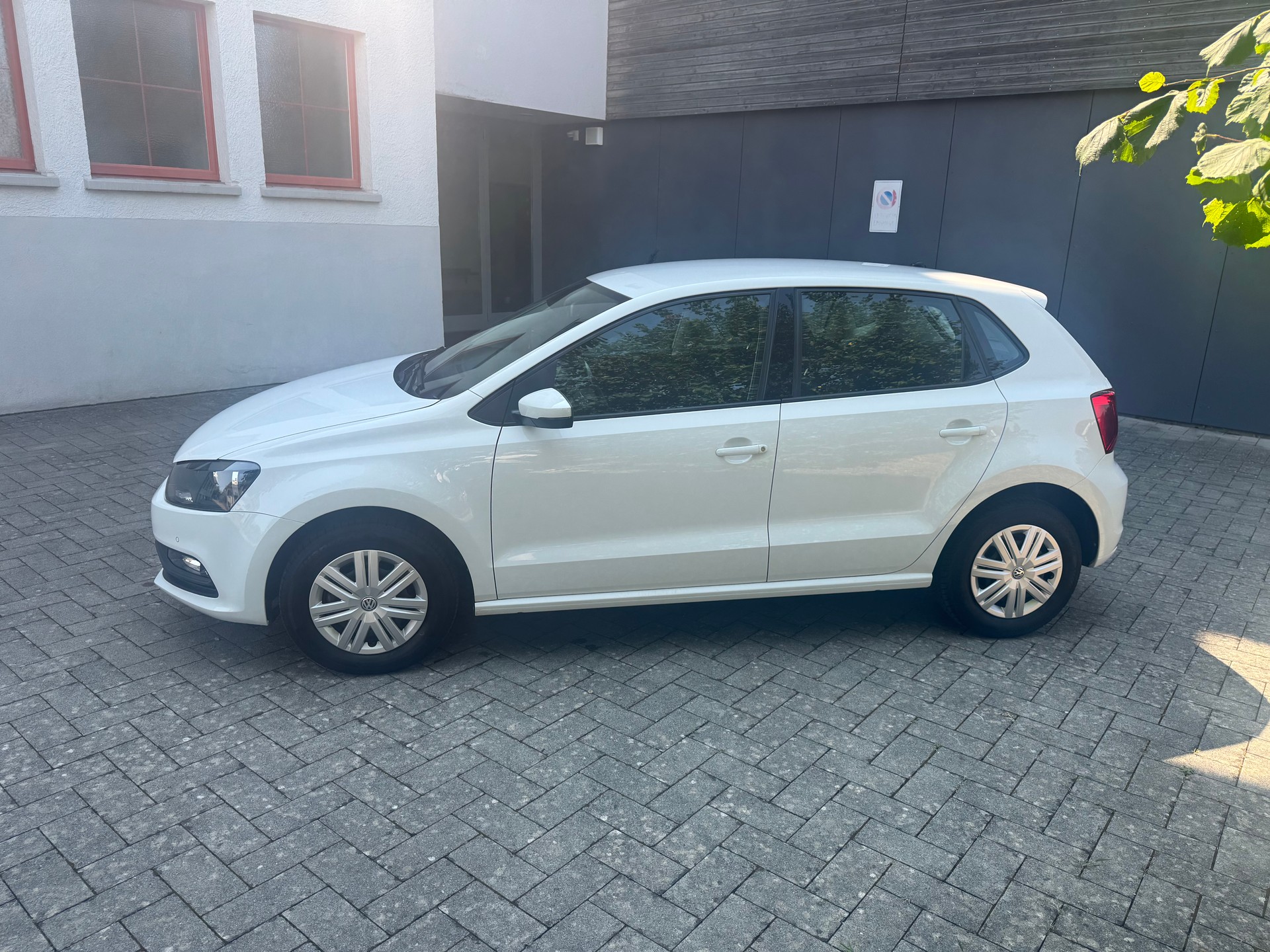 VW Polo 1.0 BMT Trendline-image-3