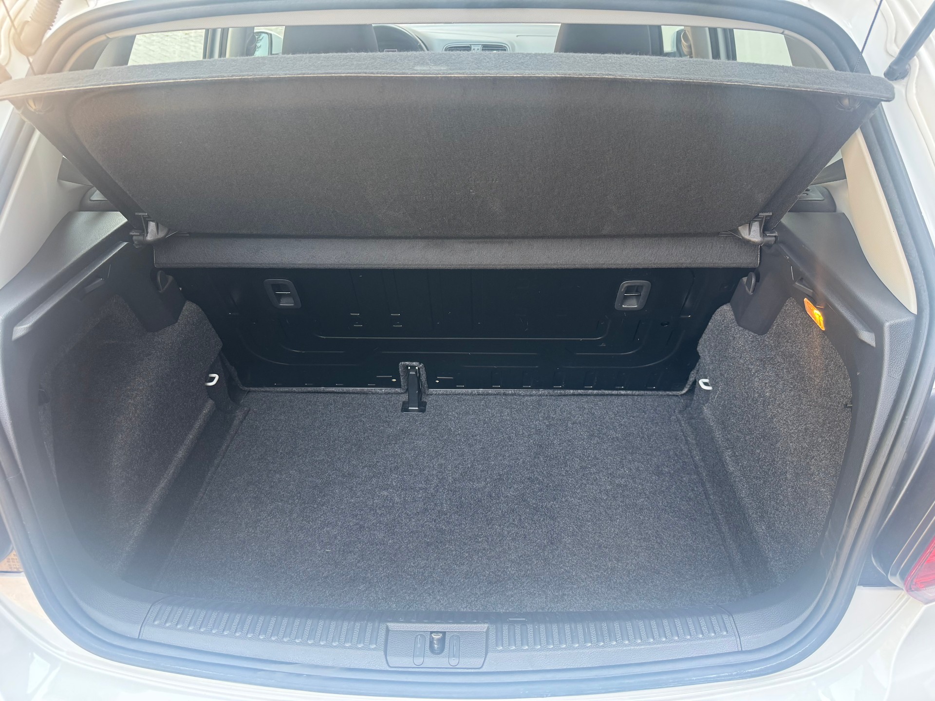VW Polo 1.0 BMT Trendline-image-11