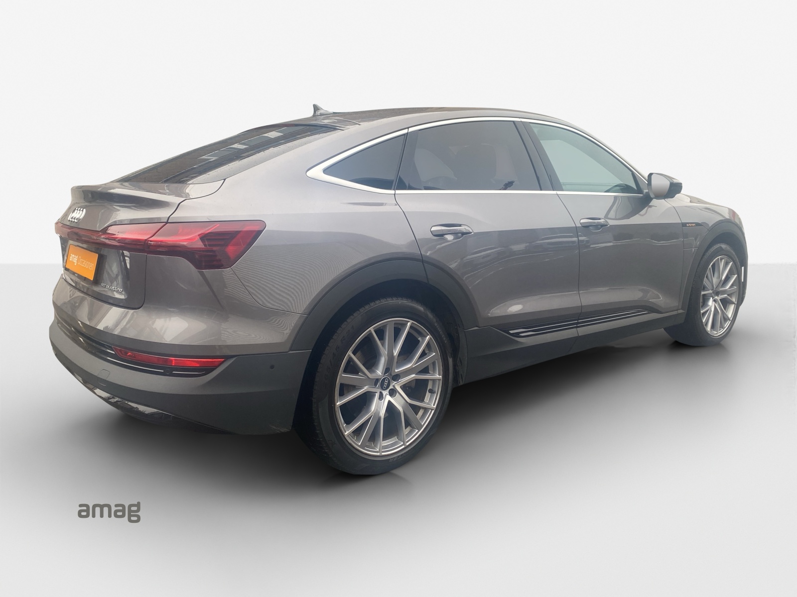 AUDI e-tron 50 Sportback Attraction quattro-image-4