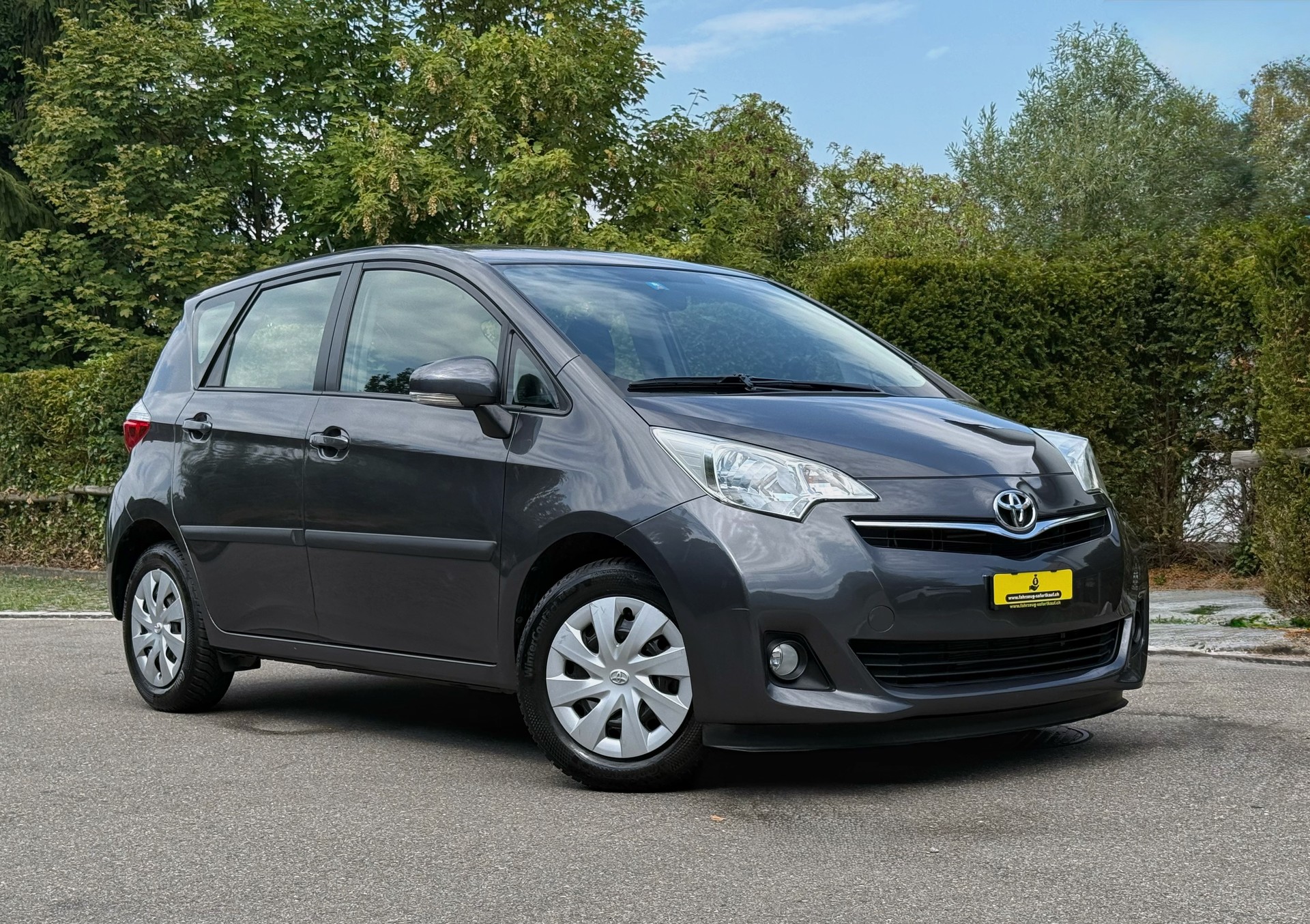 TOYOTA Verso-S 1.33 Linea Luna Multidrive S ( Frisch Ab MFK )-image-0