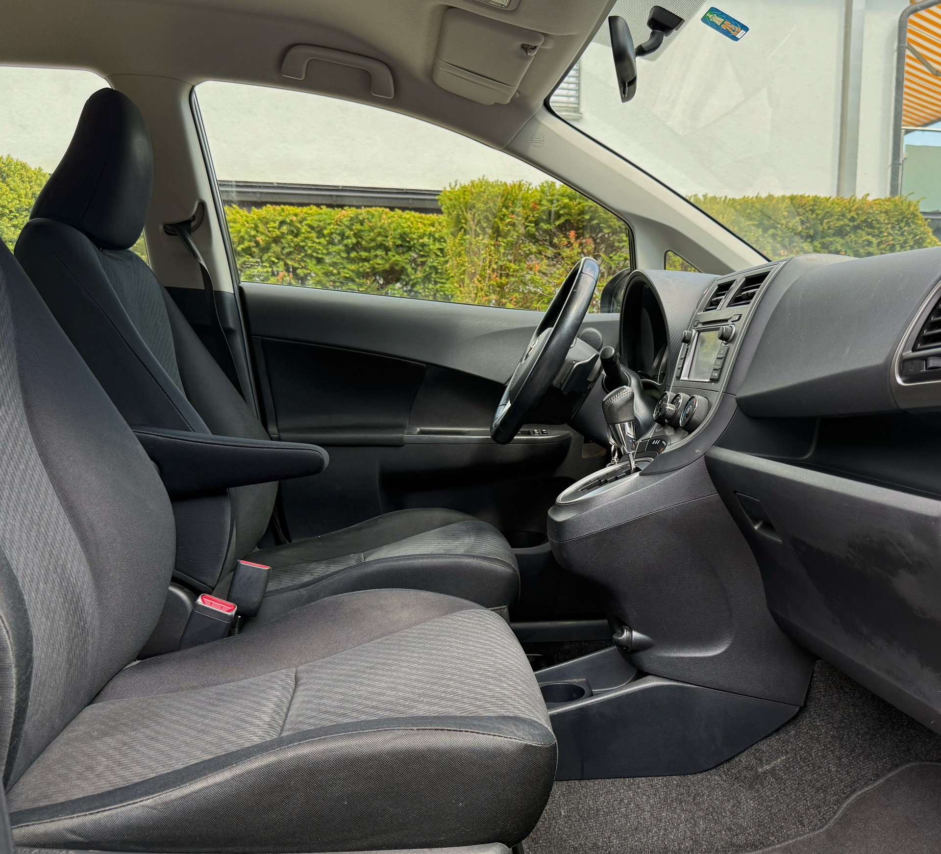 TOYOTA Verso-S 1.33 Linea Luna Multidrive S ( Frisch Ab MFK )-image-8