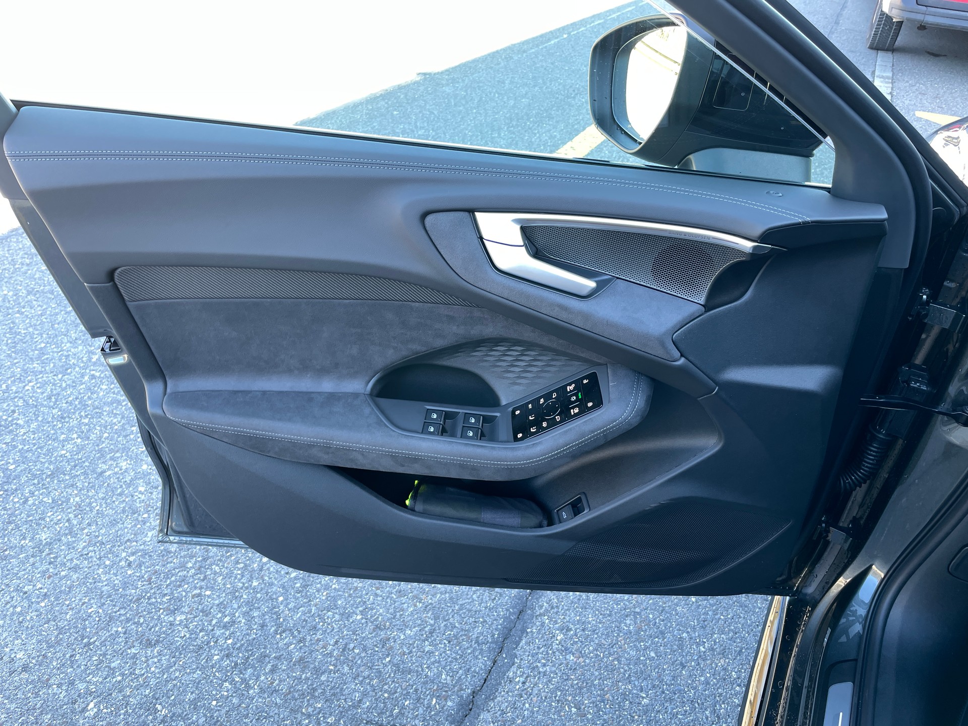 AUDI S5 Avant TFSI quattro S tronic-image-10