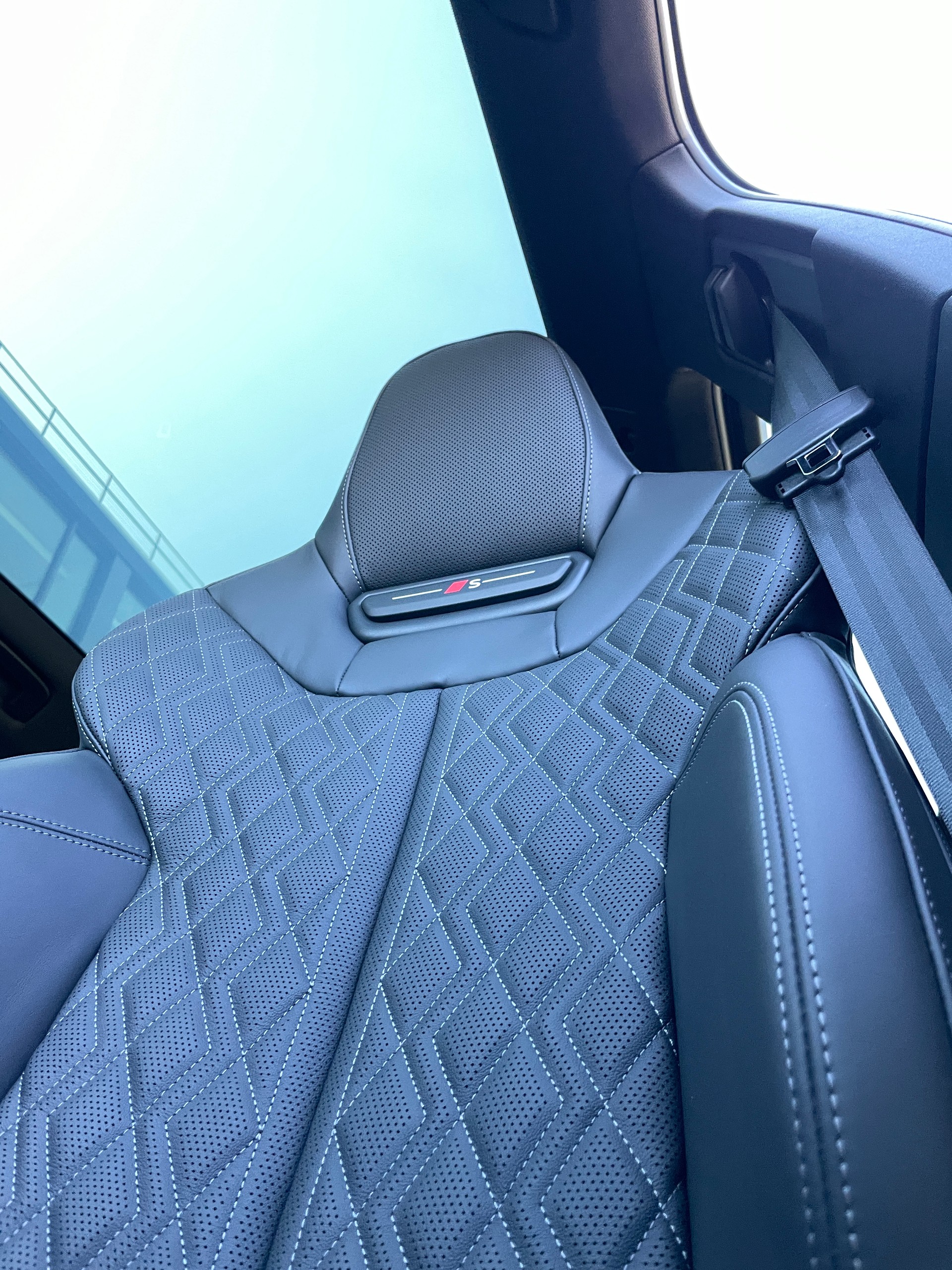 AUDI S5 Avant TFSI quattro S tronic-image-13