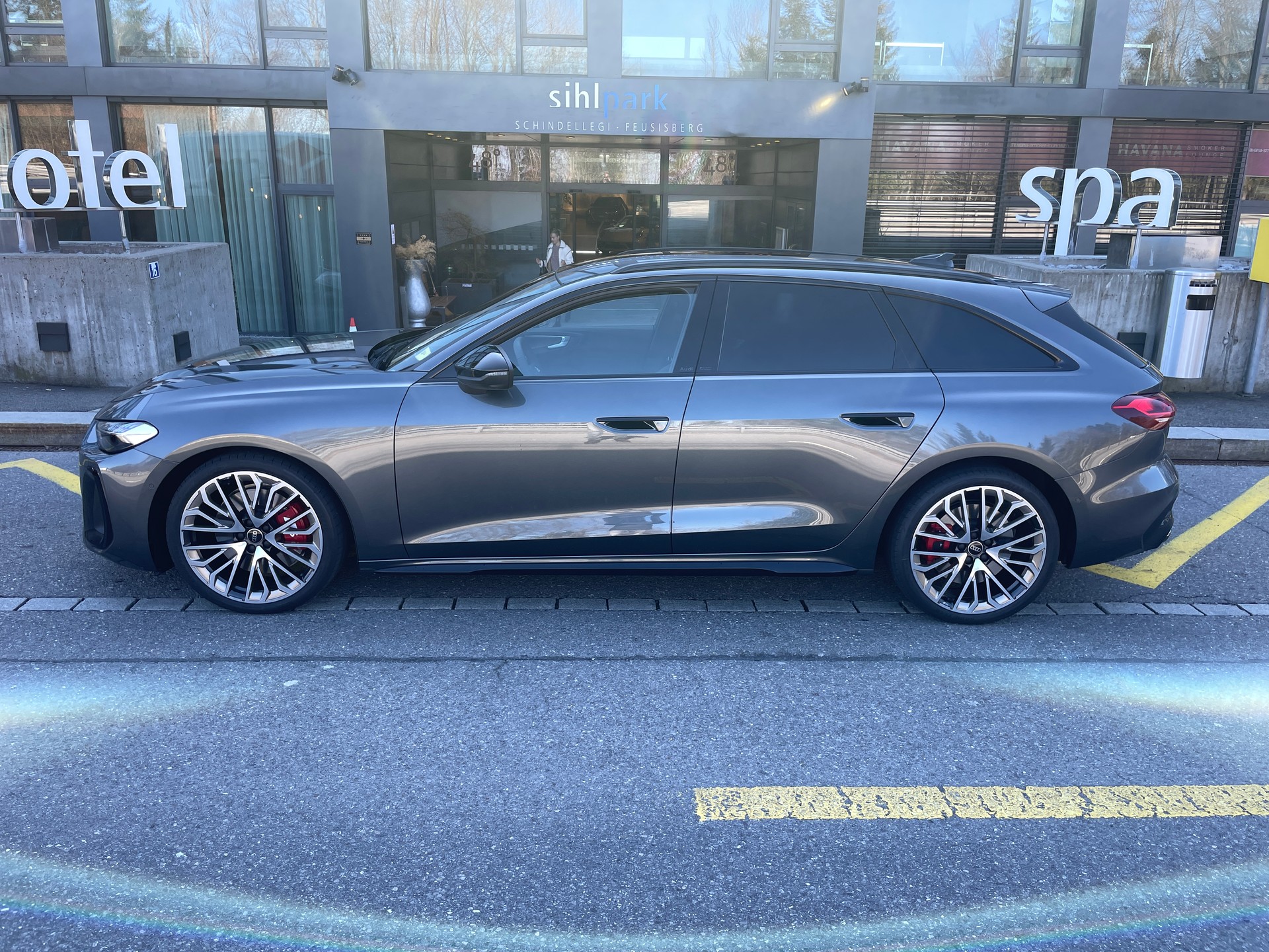 AUDI S5 Avant TFSI quattro S tronic-image-8
