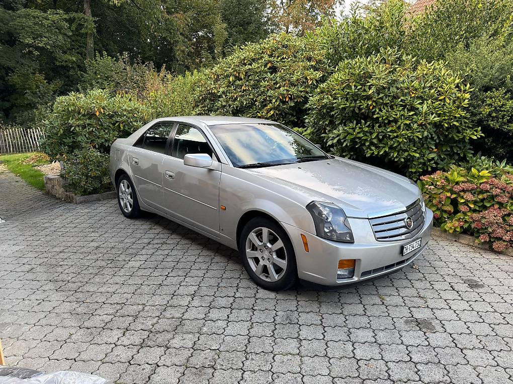CADILLAC CTS-image-0