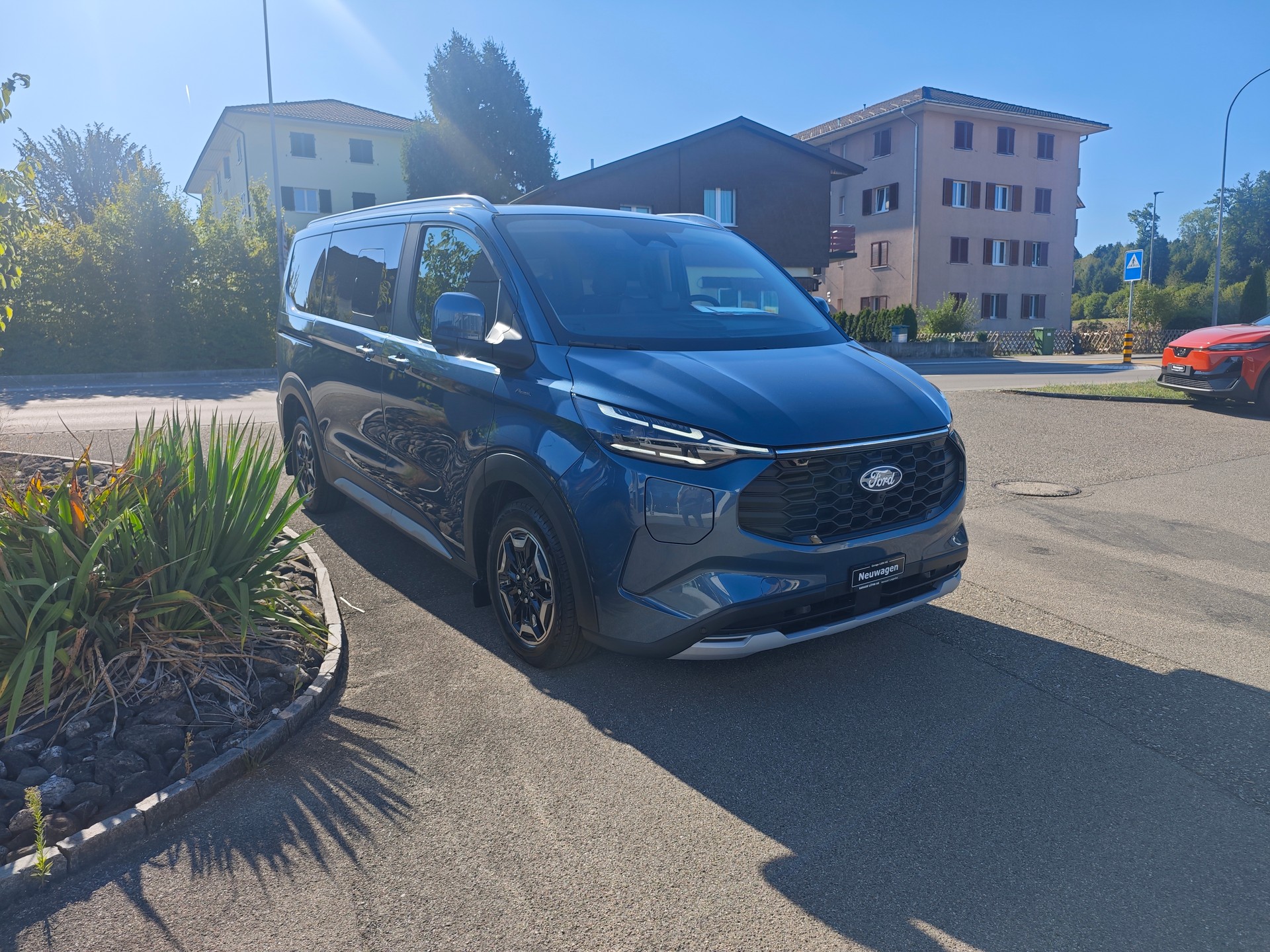 FORD Tourneo Bus 340 L1H1 PHEV Active-image-4