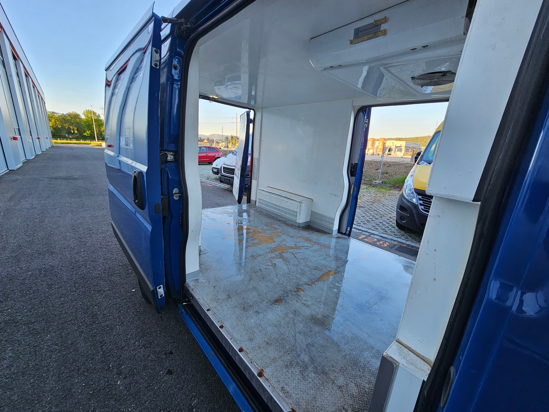 FIAT 2.3 MJ 130 KW KÜHLWAGEN-image-12