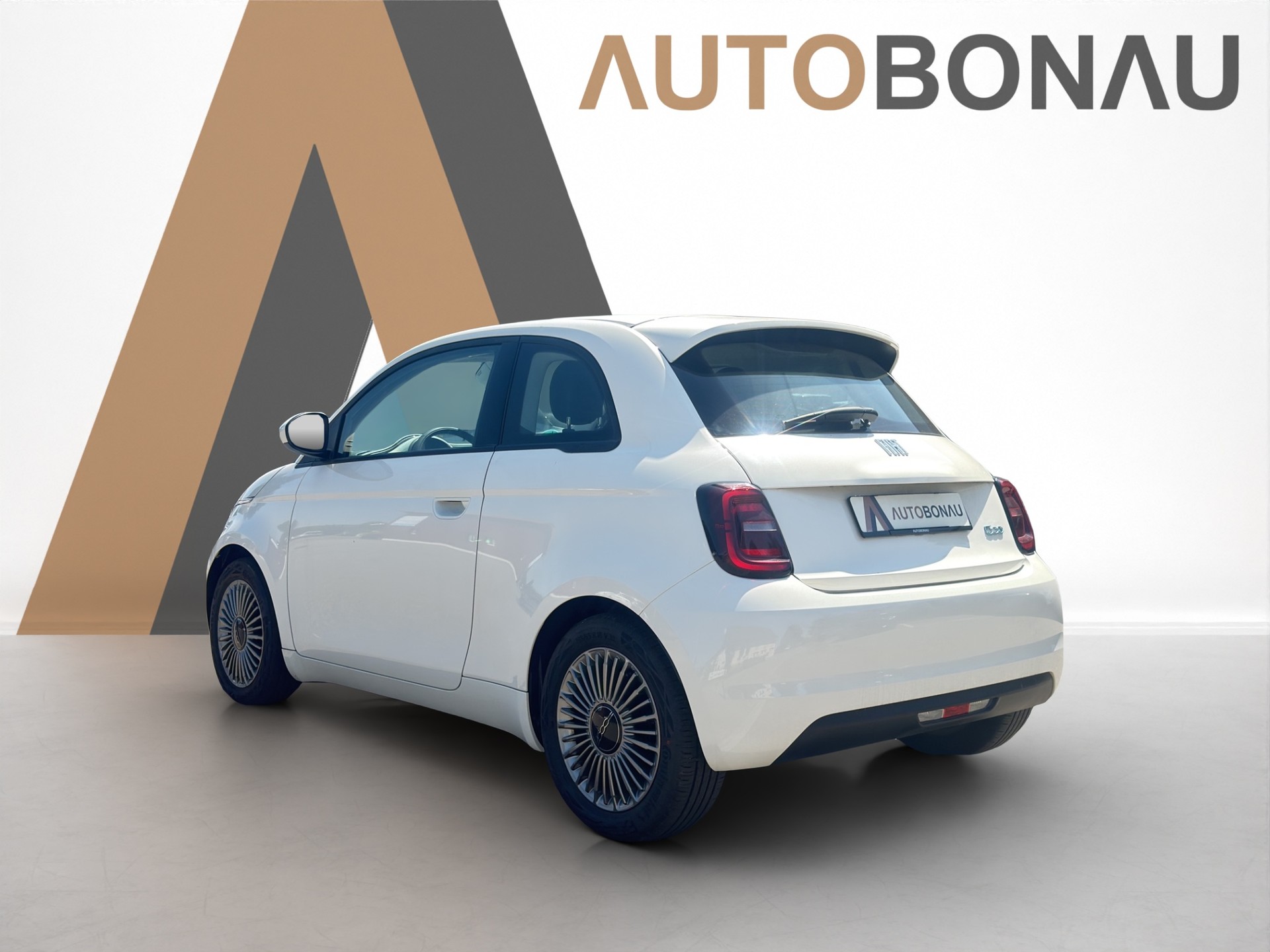 FIAT 500 Electric Cult 320KM Pack Comfort-showroom-element-2