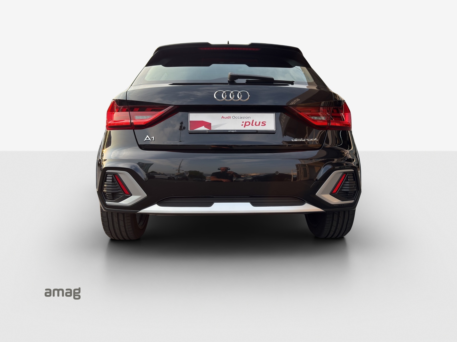 AUDI A1 allstreet 30 TFSI Attraction S-tronic-image-3