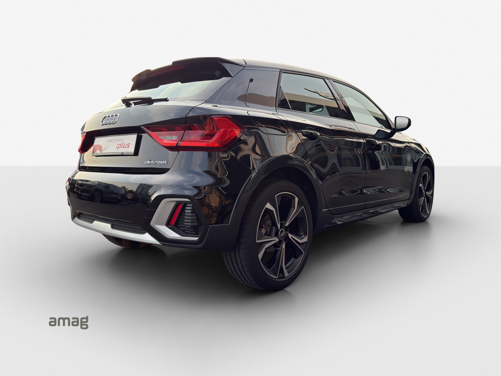 AUDI A1 allstreet 30 TFSI Attraction S-tronic-image-4