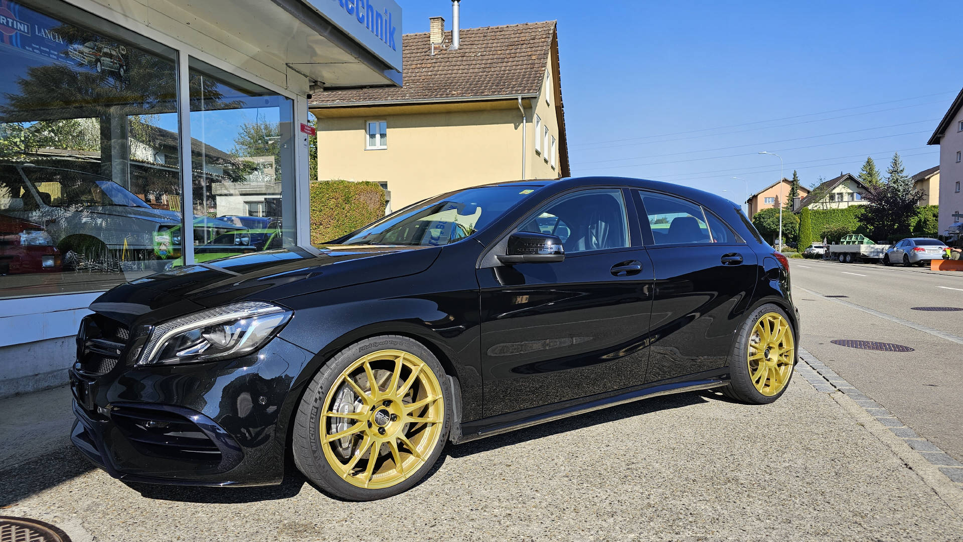 MERCEDES-BENZ A 45 AMG 4m-image-6