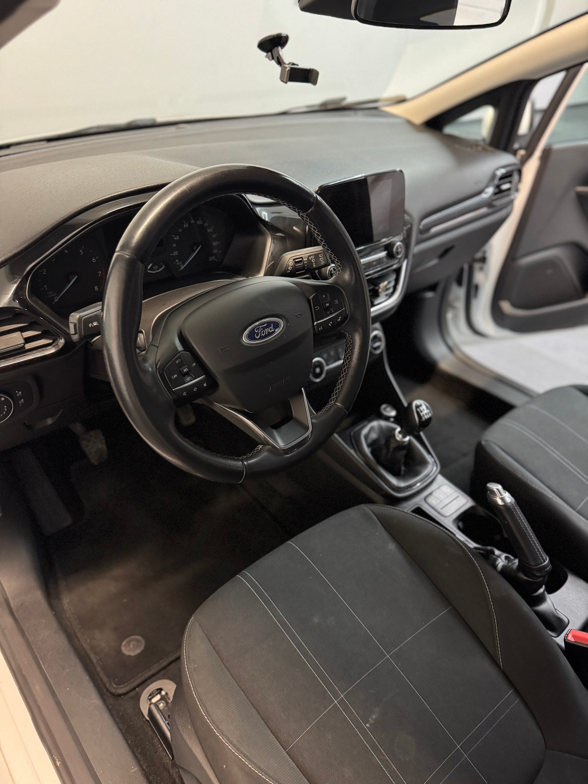 FORD Fiesta 1.0 SCTi Trend-image-4