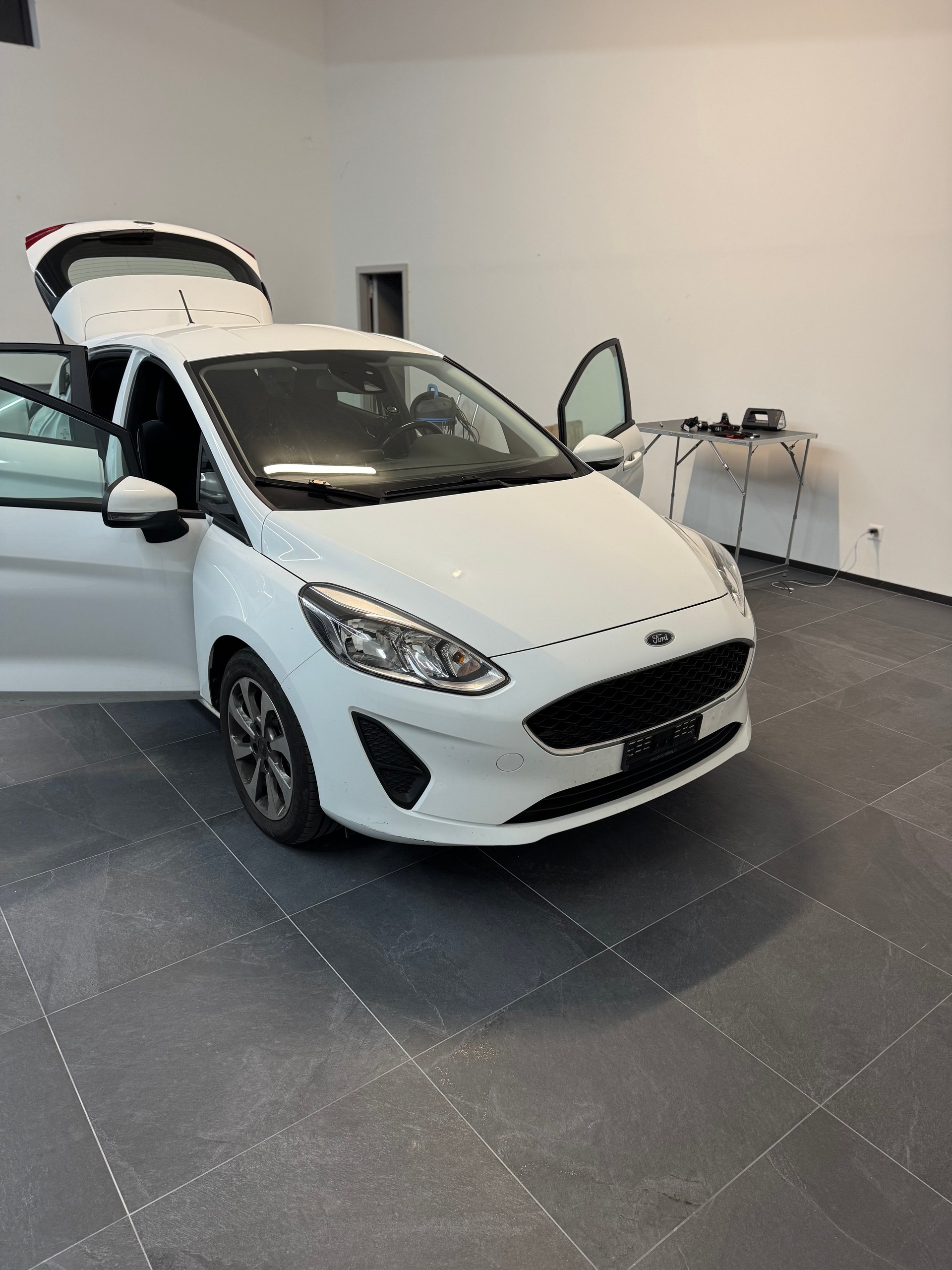 FORD Fiesta 1.0 SCTi Trend-image-2