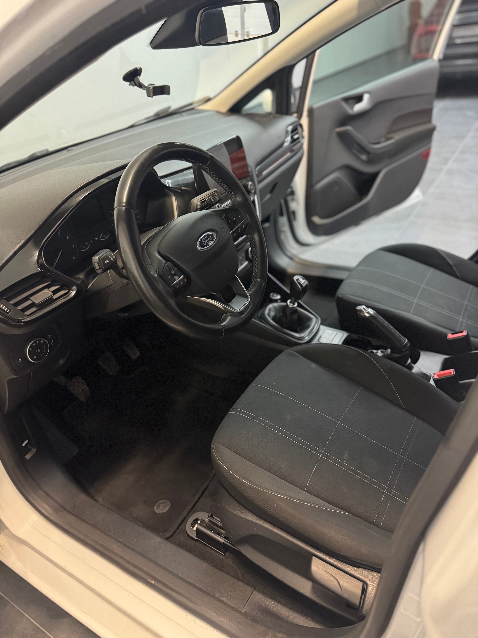 FORD Fiesta 1.0 SCTi Trend-image-3