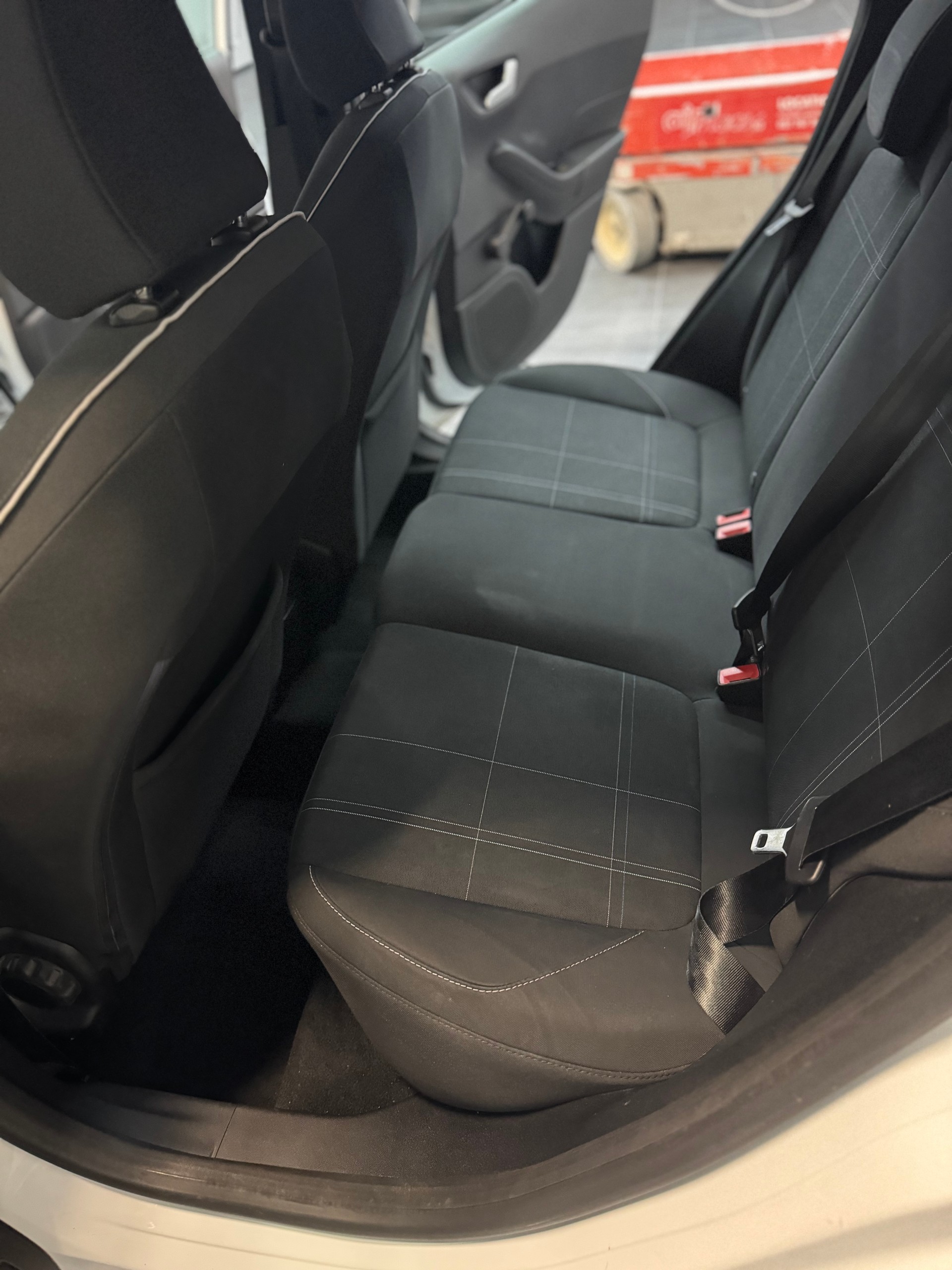 FORD Fiesta 1.0 SCTi Trend-image-7