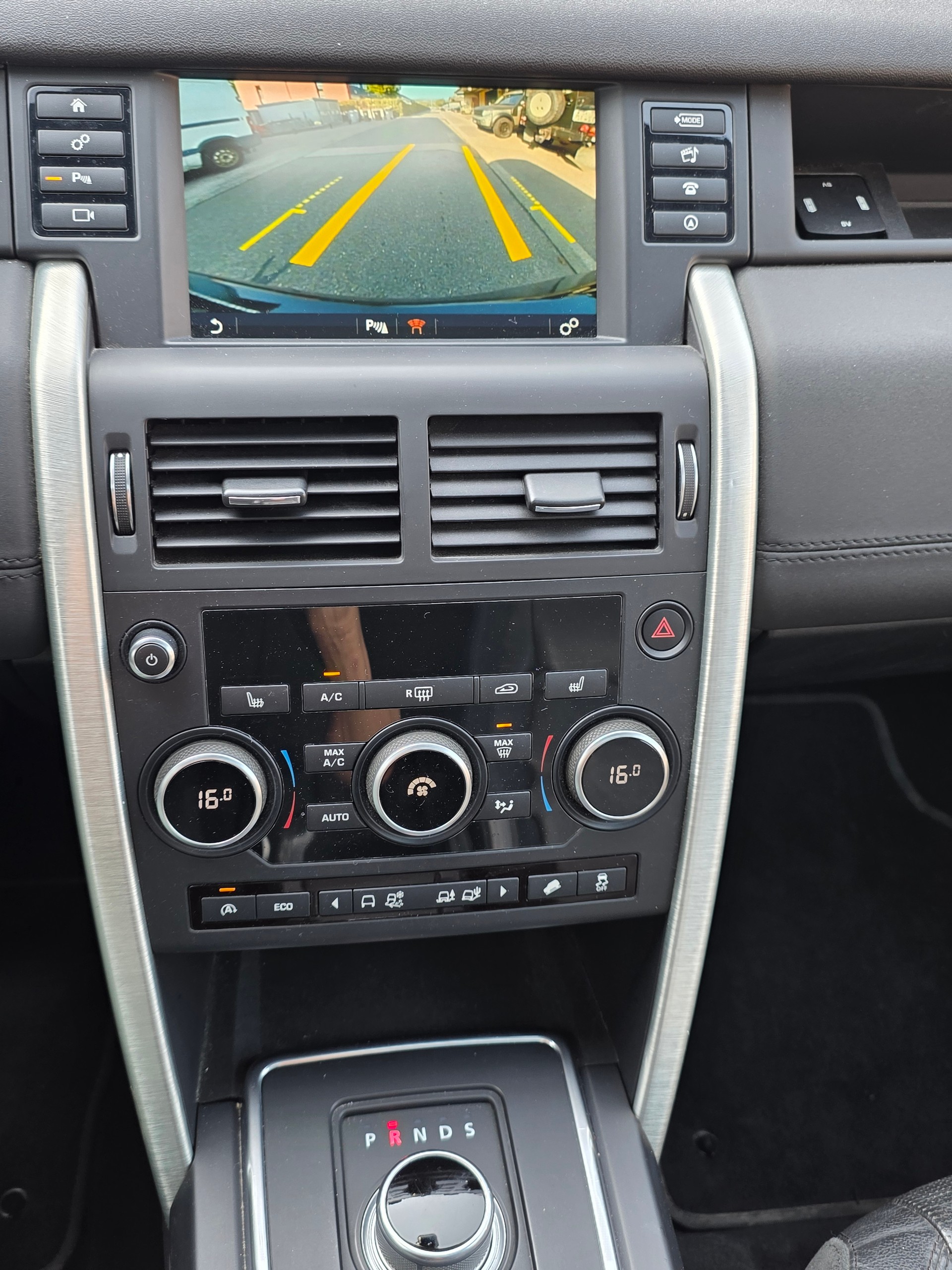 LAND ROVER Discovery Sport 2.0 Si4 HSE AT9-image-9