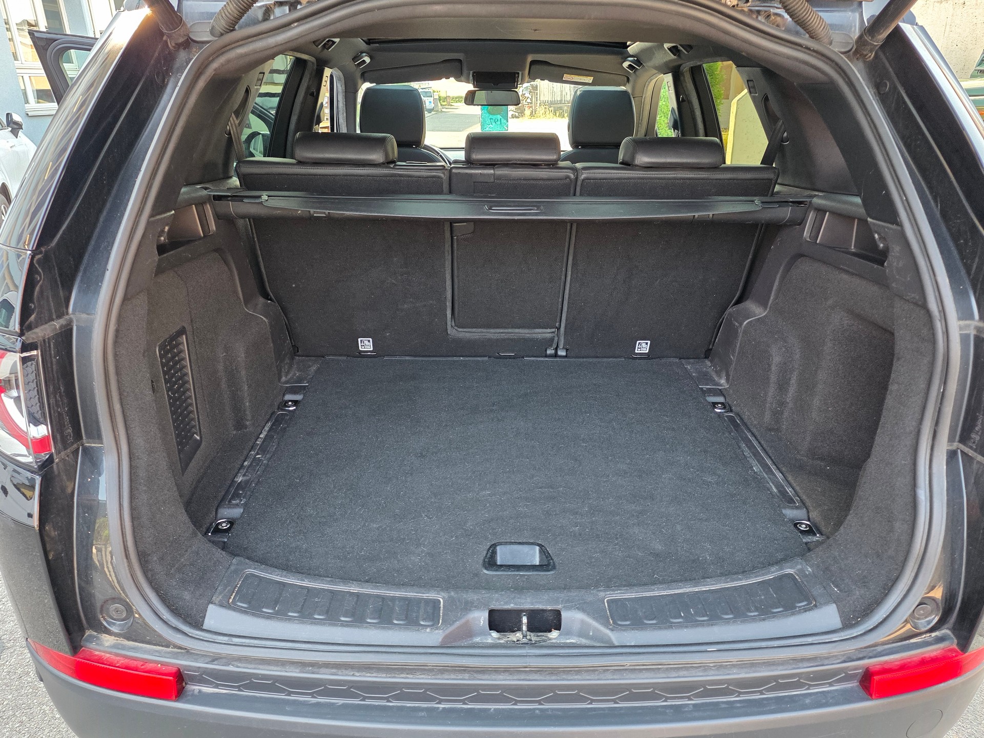 LAND ROVER Discovery Sport 2.0 Si4 HSE AT9-image-13