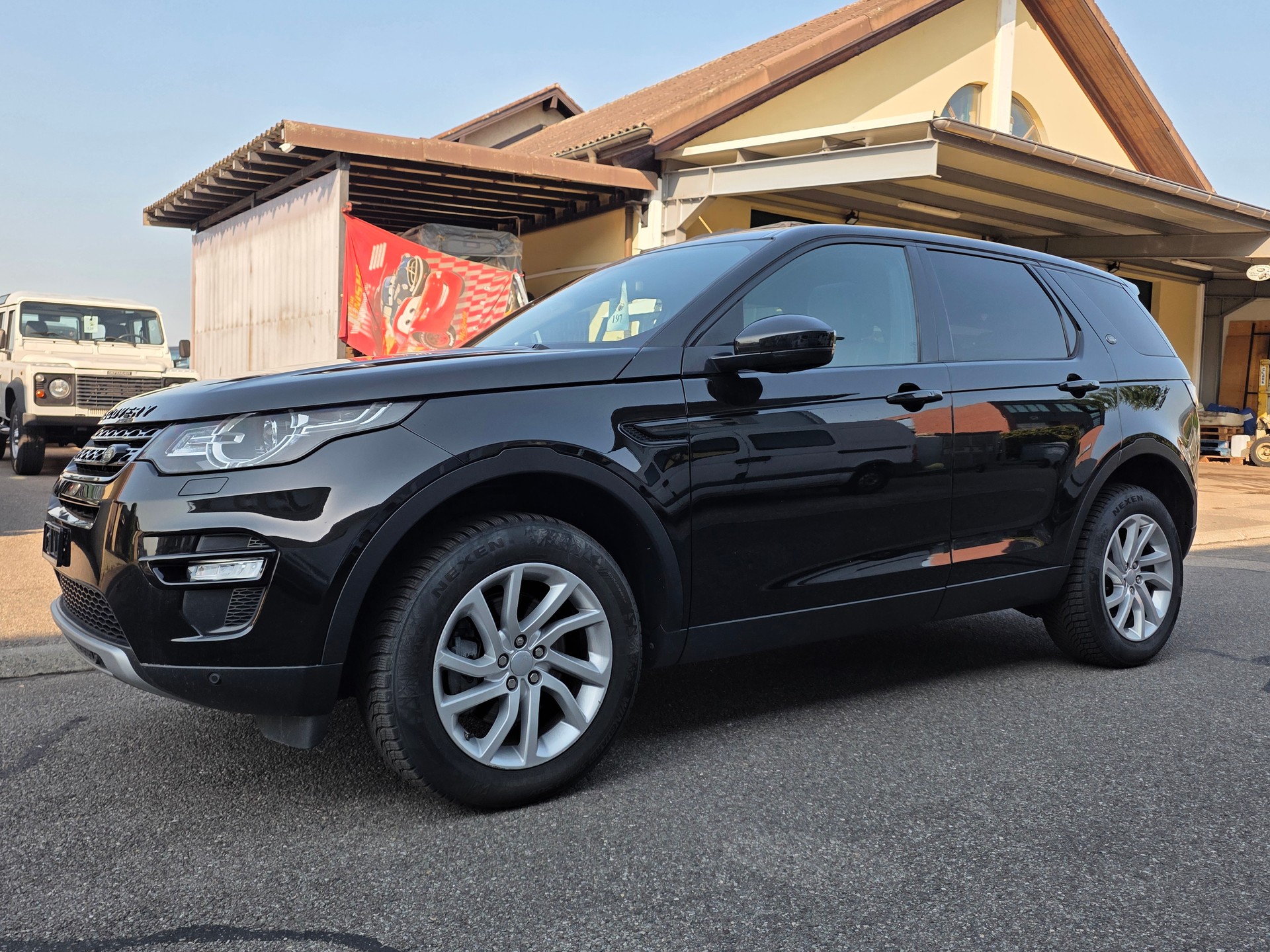 LAND ROVER Discovery Sport 2.0 Si4 HSE AT9-image-1