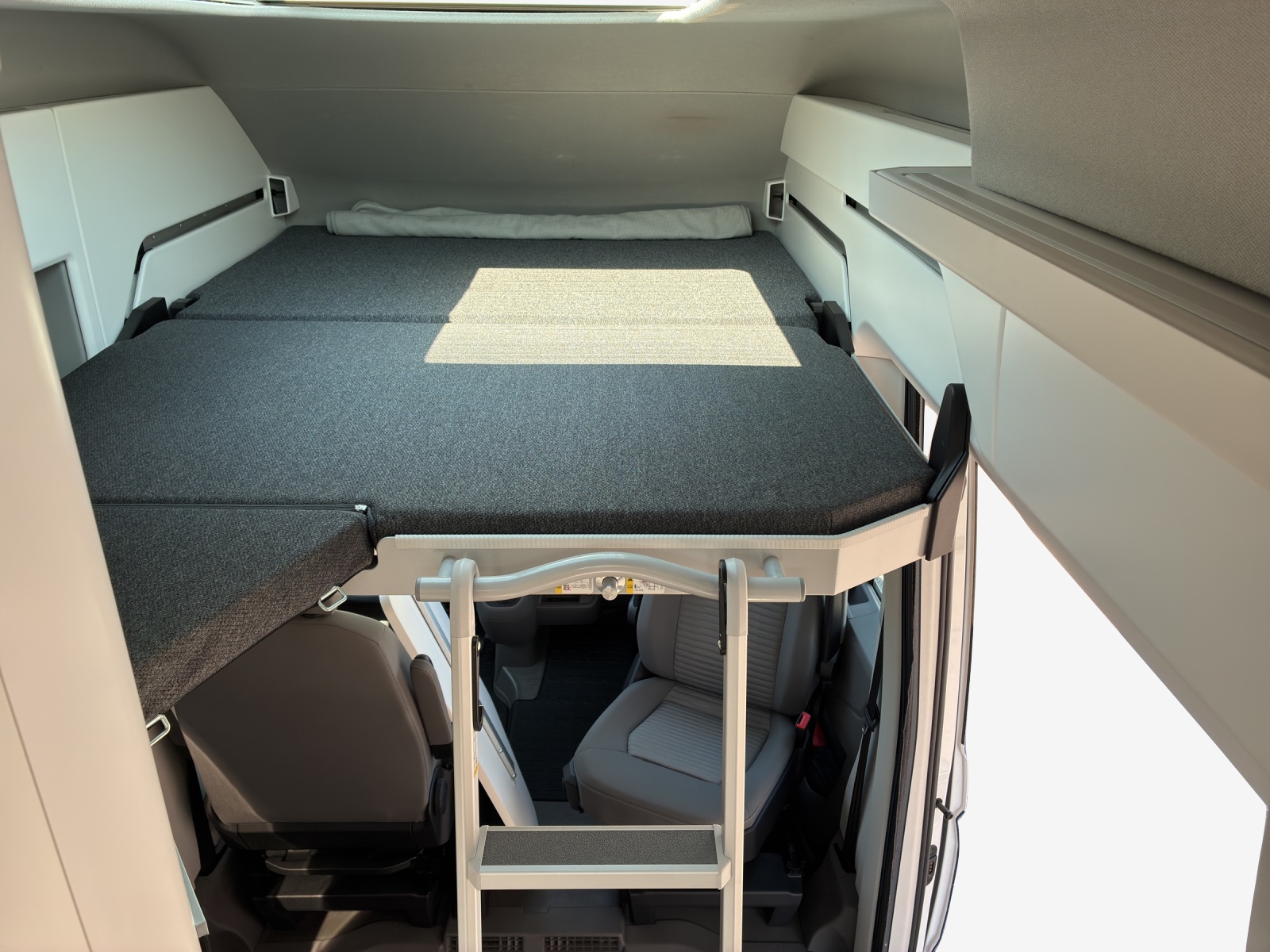 VW Grand California 600 2.0 BI-TDI-image-15
