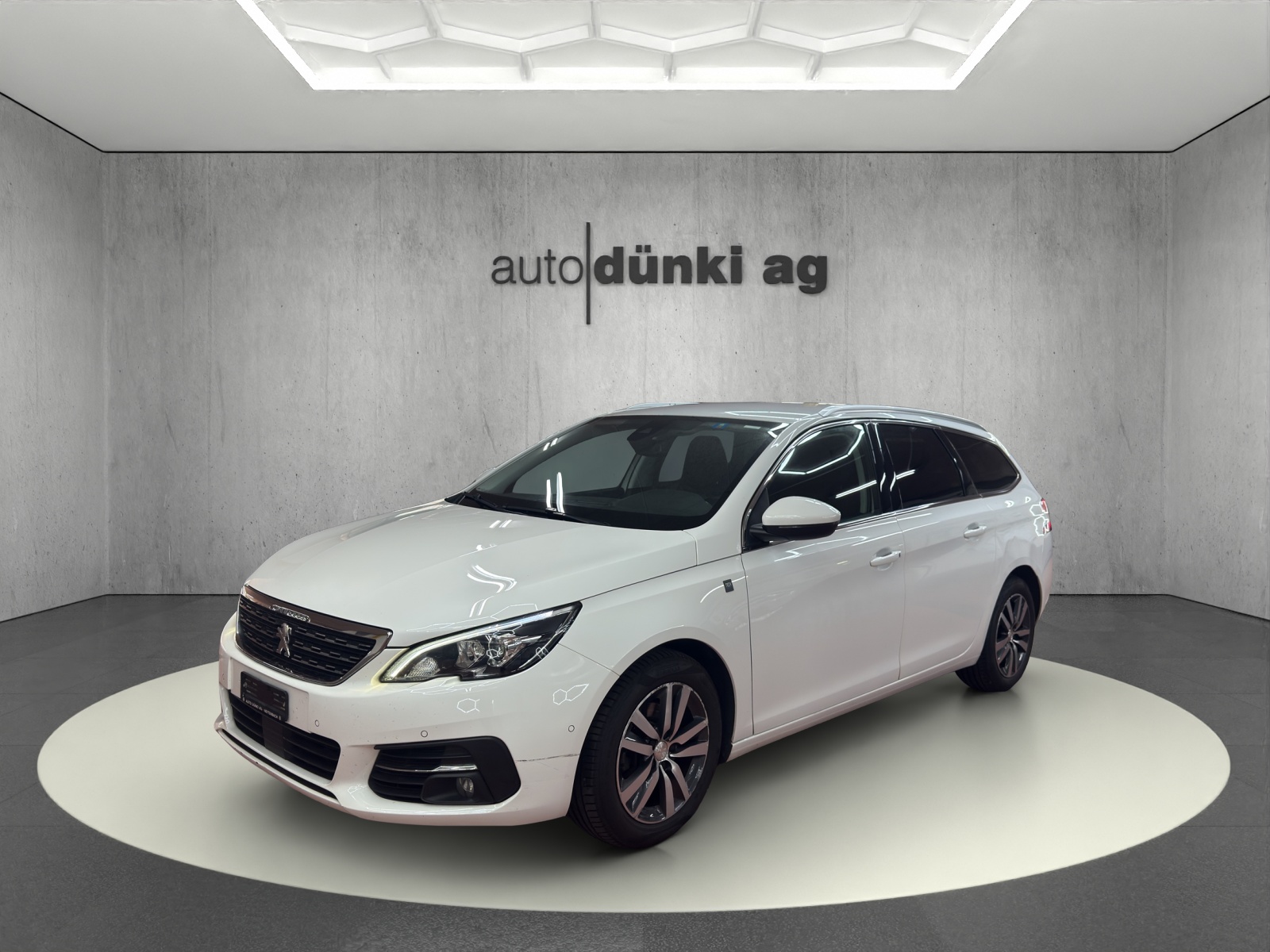 PEUGEOT 308 SW 1.5 BlueHDI Tech Edition EAT8