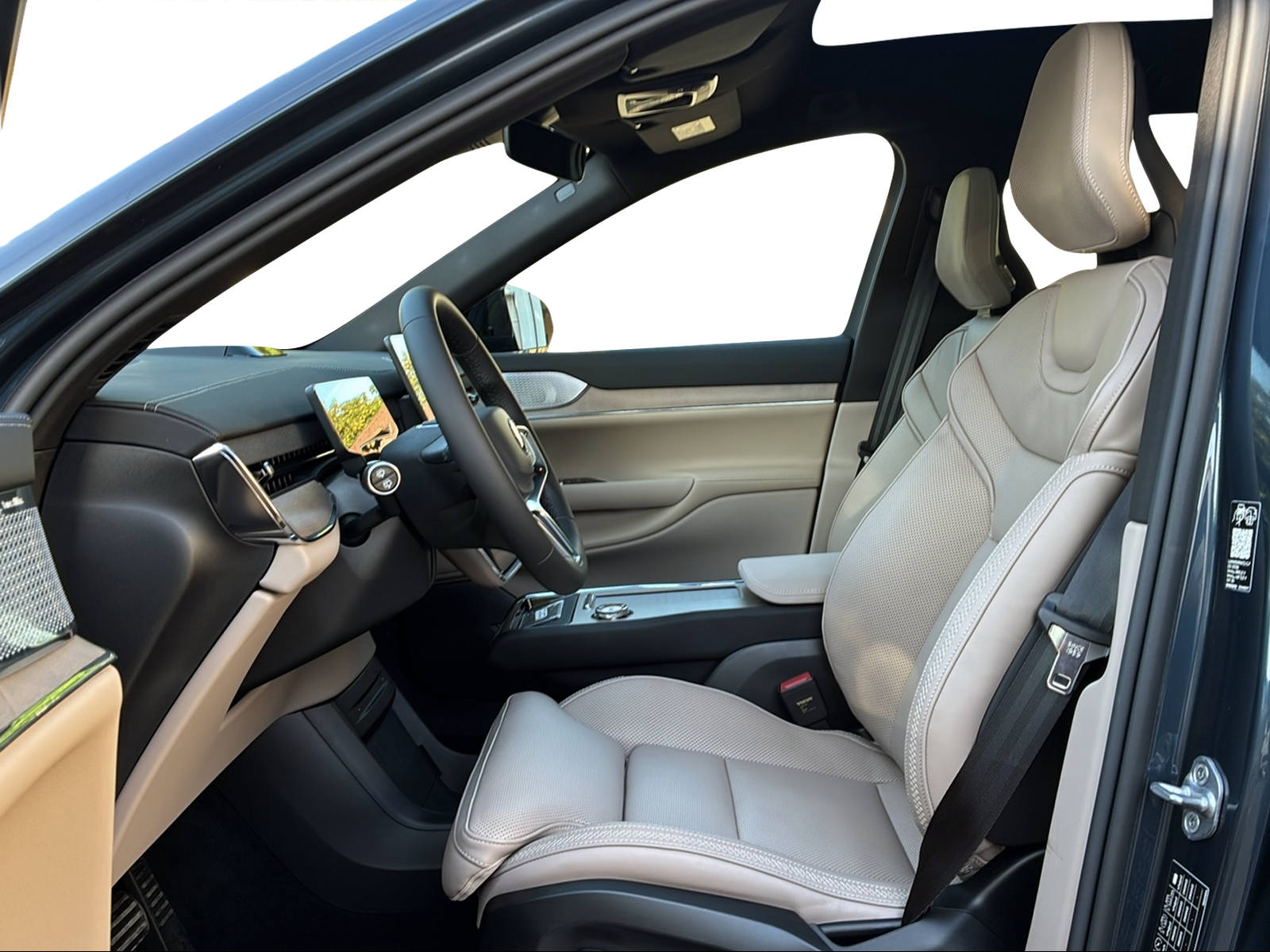 VOLVO EX90 Twin Performance Ultra AWD-image-8
