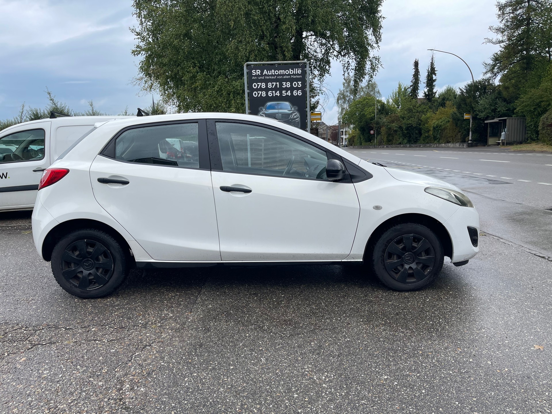 MAZDA 2 1.3i 16V Confort-image-5