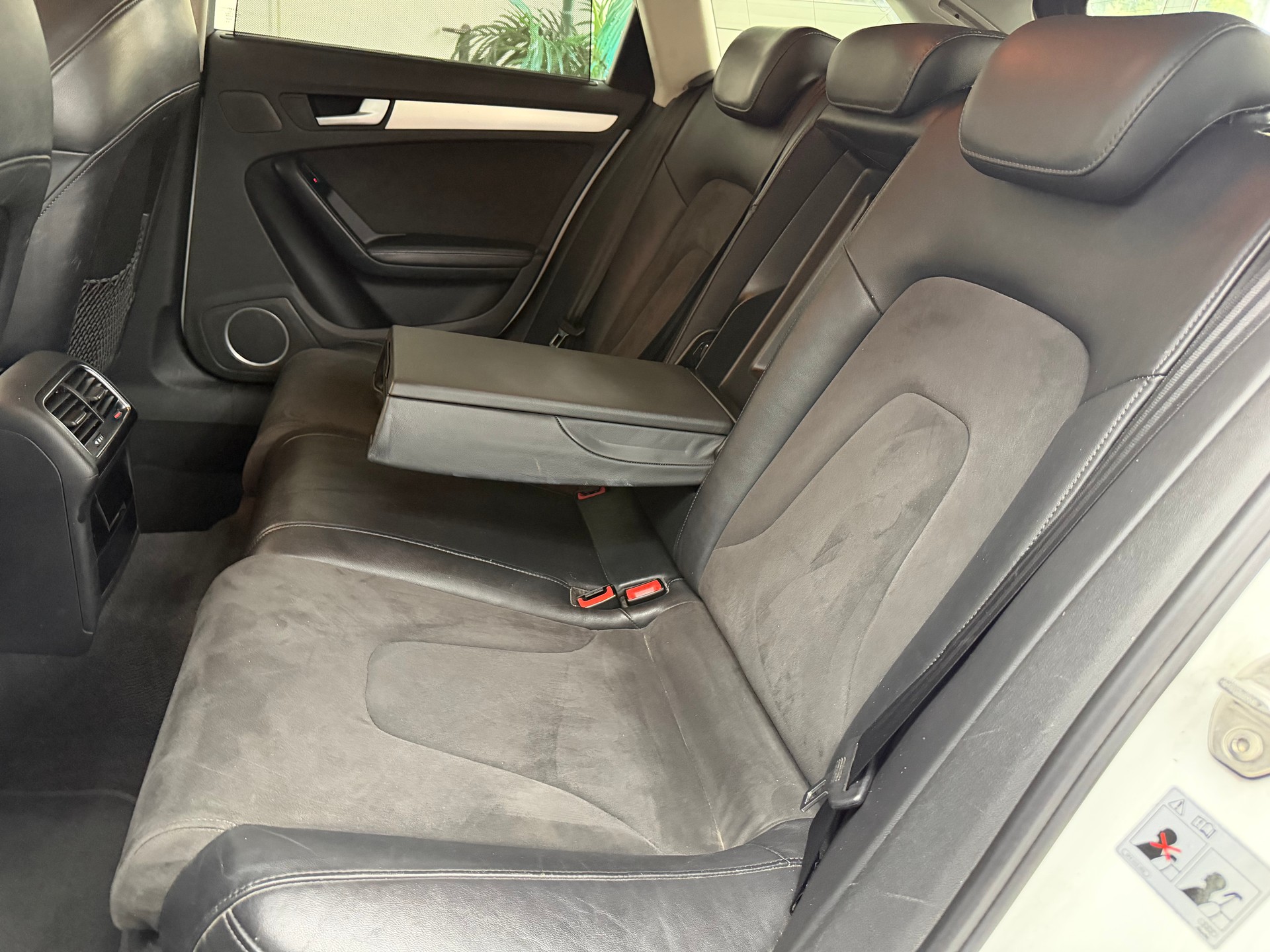 AUDI A4 Avant 2.0 TFSI quattro S-tronic⭐️-image-10