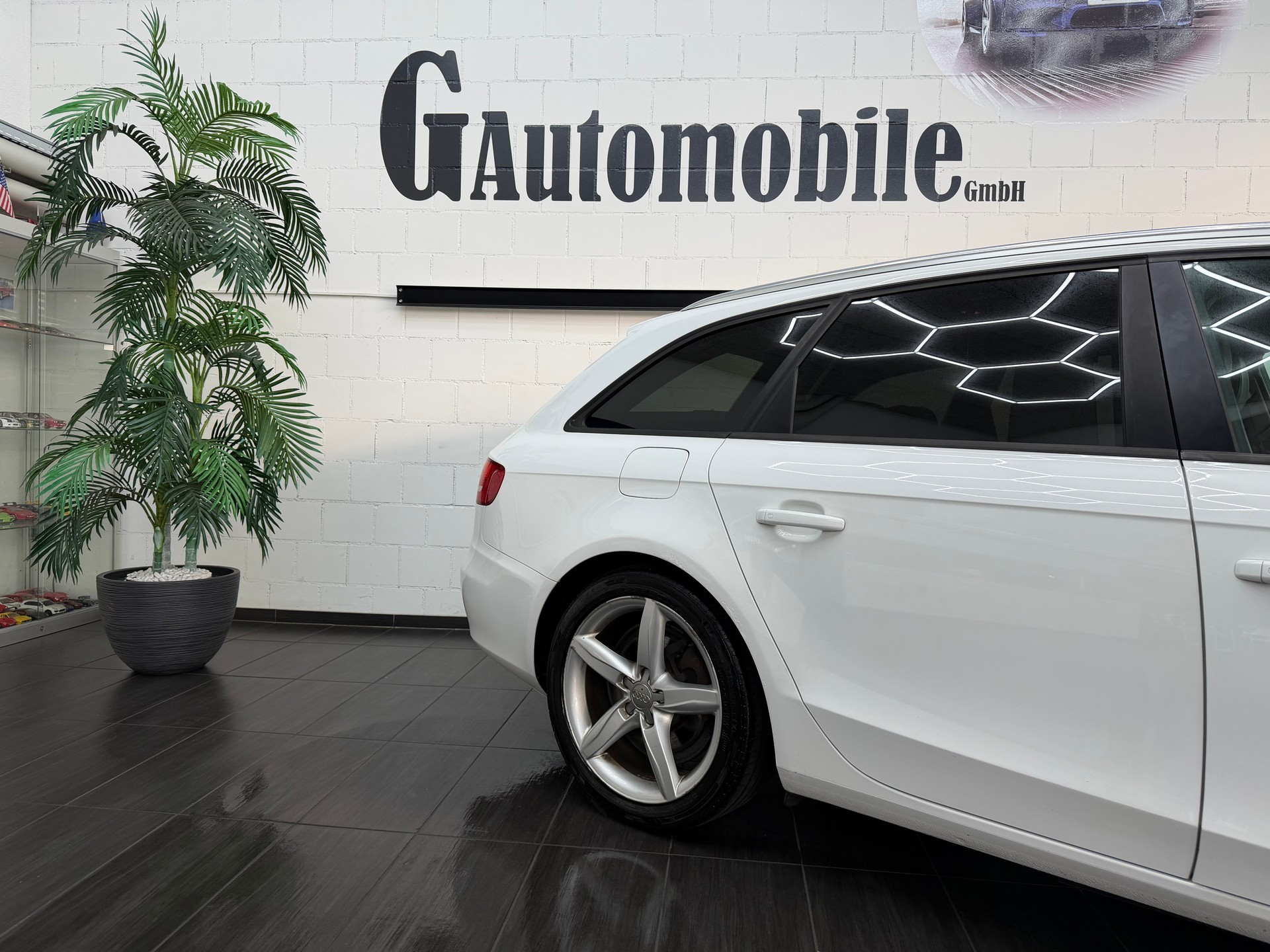 AUDI A4 Avant 2.0 TFSI quattro S-tronic⭐️-image-3