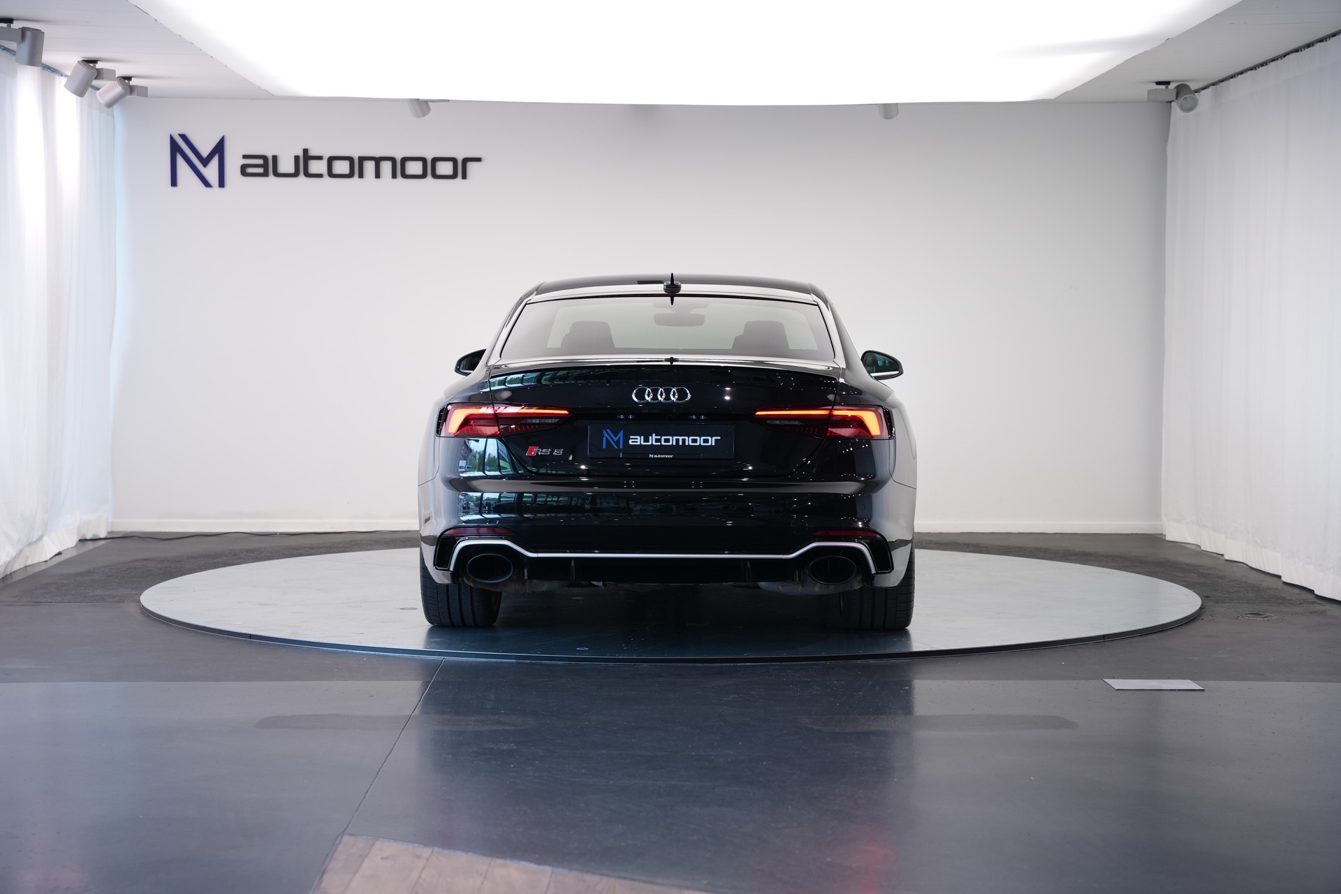 AUDI RS5 Coupé 2.9 TFSI quattro tiptronic *CH-Fahrzeug* *Head-Up* *Assistenzpaket*-image-5