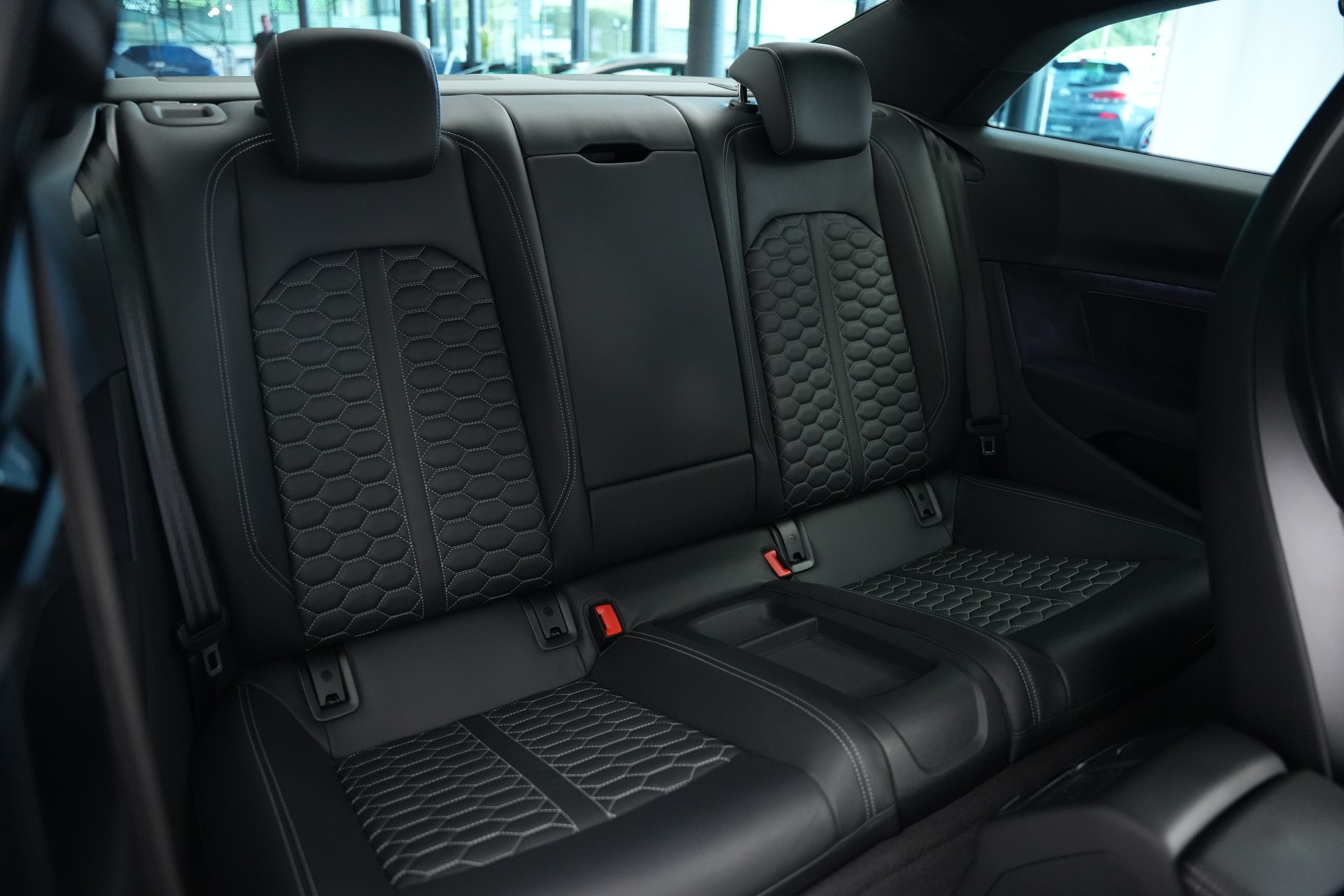 AUDI RS5 Coupé 2.9 TFSI quattro tiptronic *CH-Fahrzeug* *Head-Up* *Assistenzpaket*-image-13