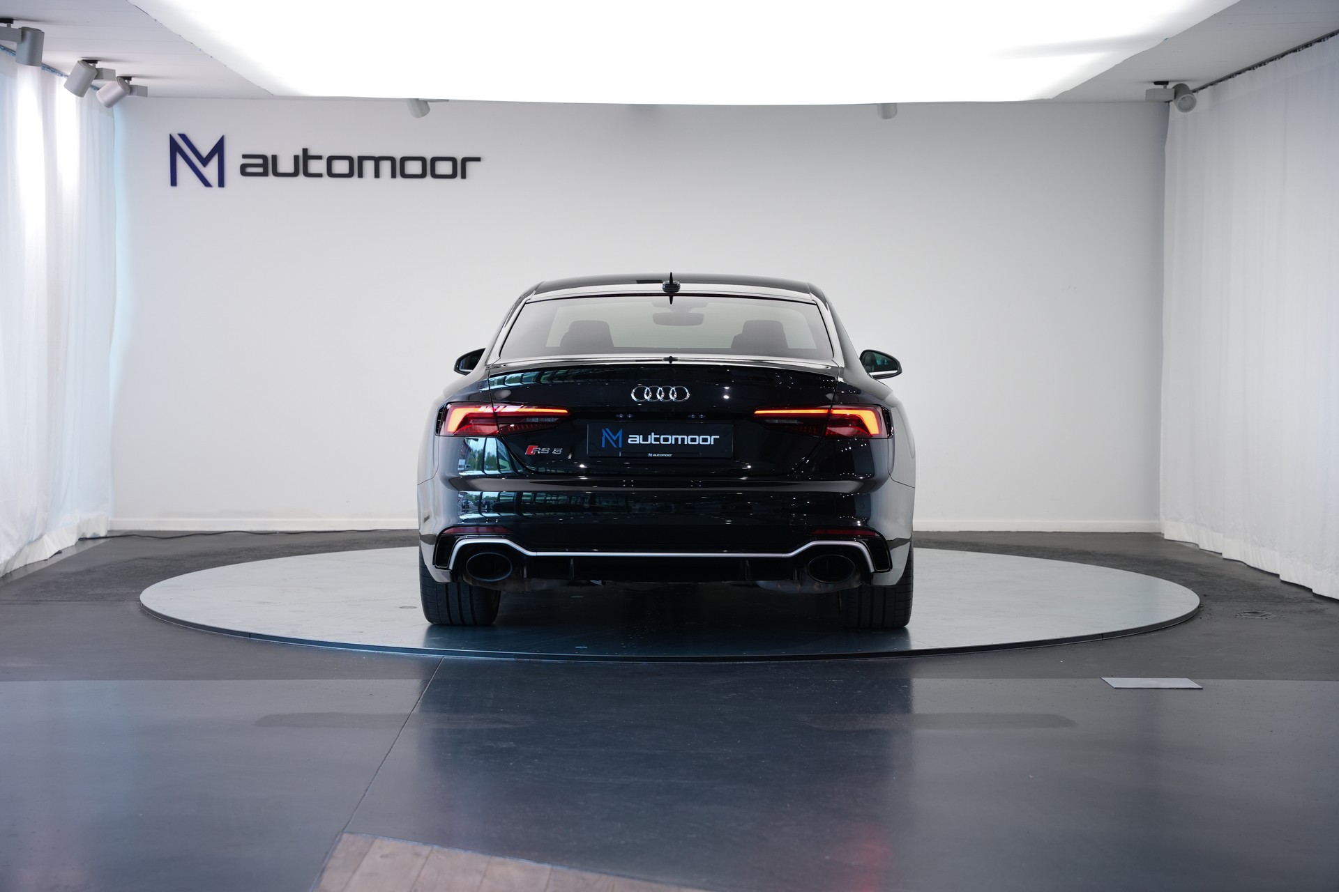AUDI RS5 Coupé 2.9 TFSI quattro tiptronic *CH-Fahrzeug* *Head-Up* *Assistenzpaket*-image-5
