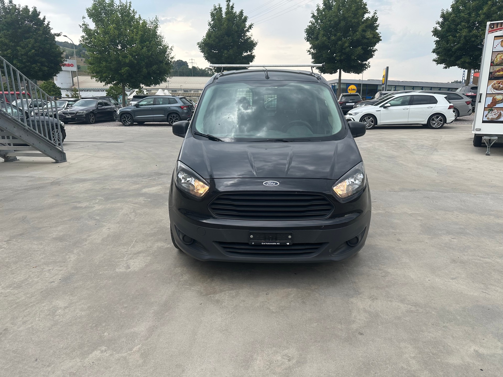 FORD Transit Courier Van 1.0 EcoBoost Ambiente-image-2