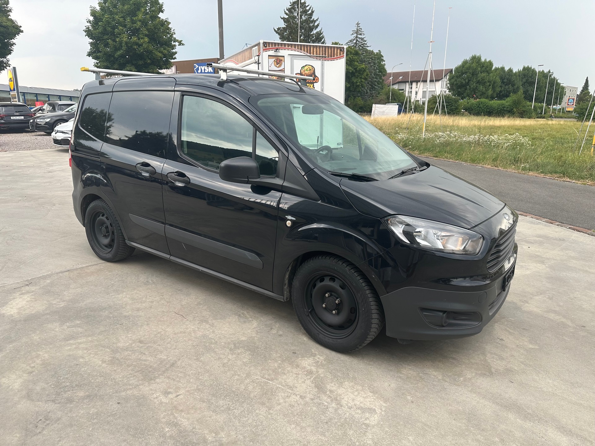 FORD Transit Courier Van 1.0 EcoBoost Ambiente-image-14