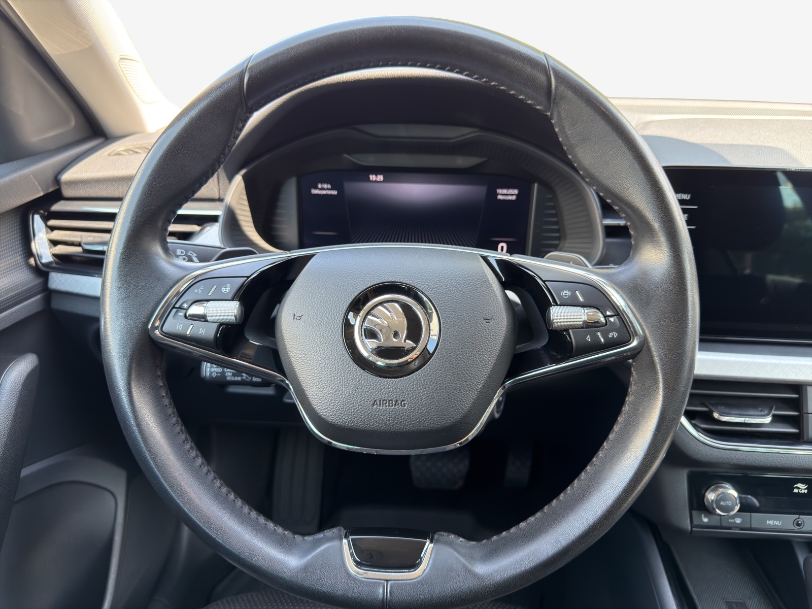 SKODA Kamiq 1.0 TSI Tour DSG-image-9