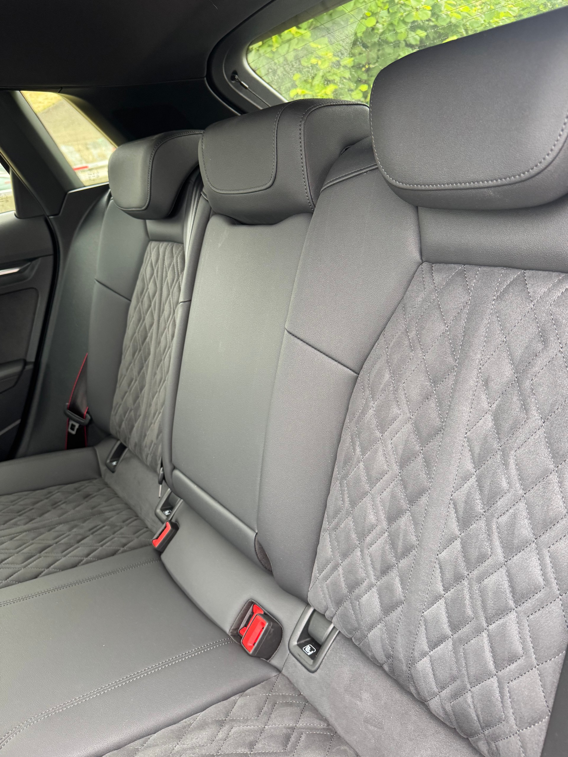 AUDI RS3 Sportback 2.5 TSI quattro S-tronic-image-9