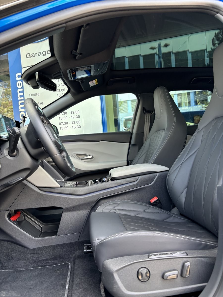 FORD Explorer Extended Range Premium-image-3